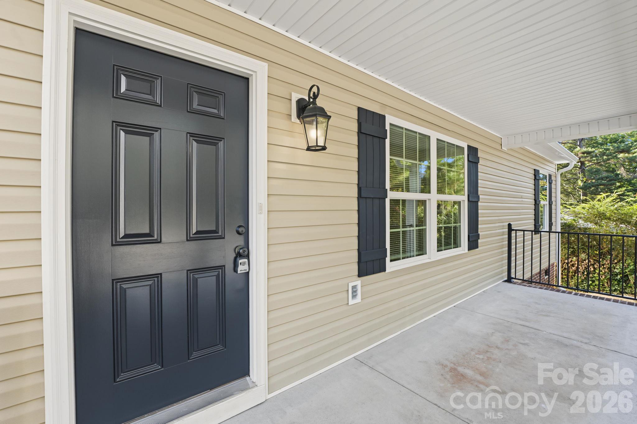 1157 Calhoun Street Property Photo 5