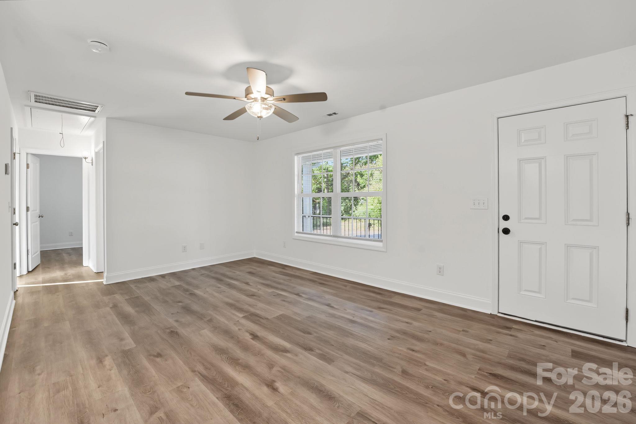1157 Calhoun Street Property Photo 6