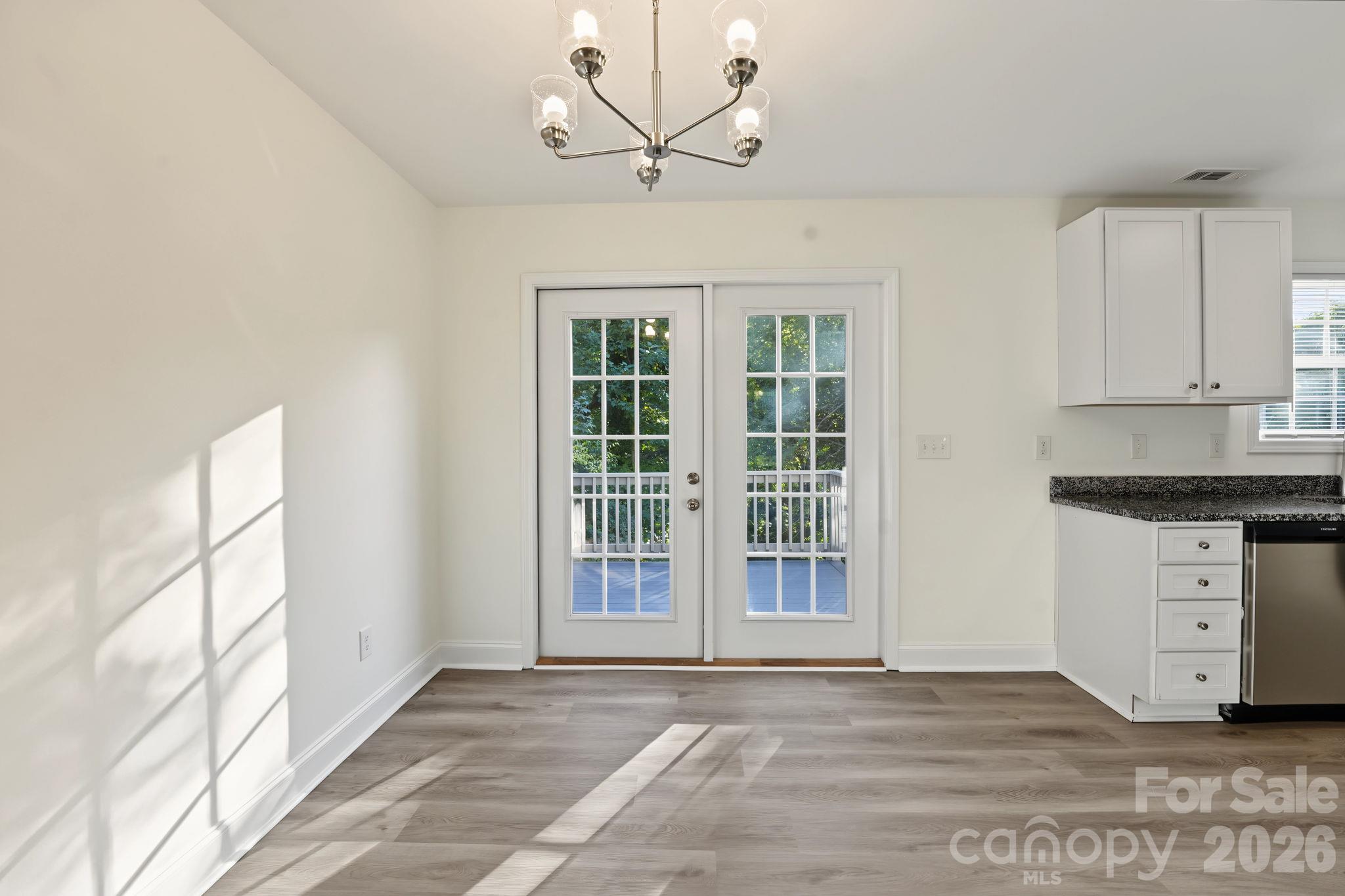 1157 Calhoun Street Property Photo 12