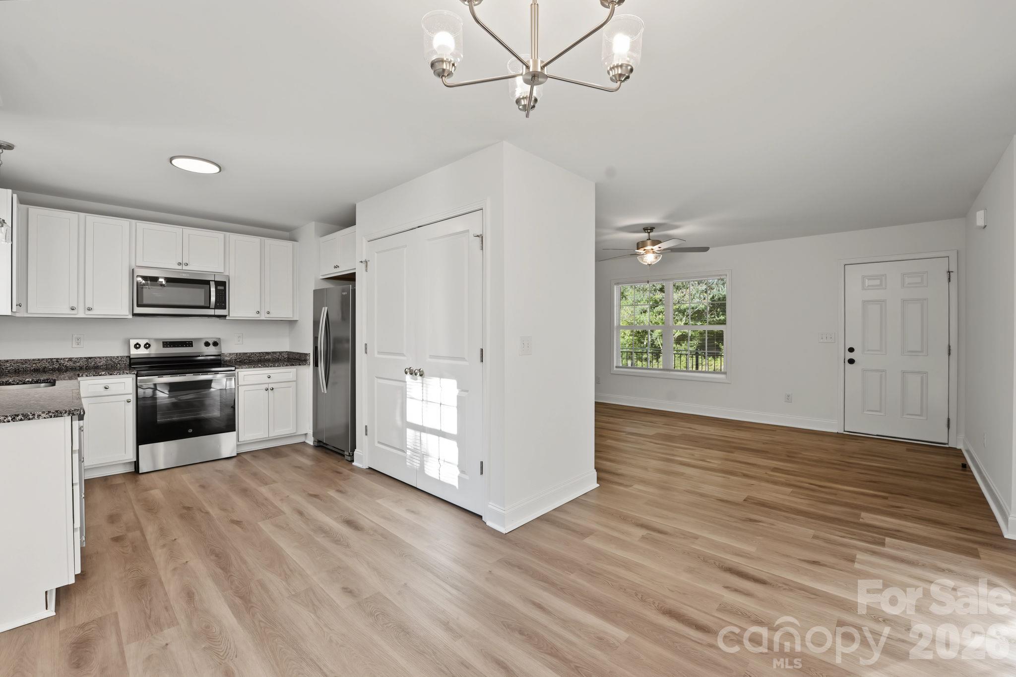 1157 Calhoun Street Property Photo 13