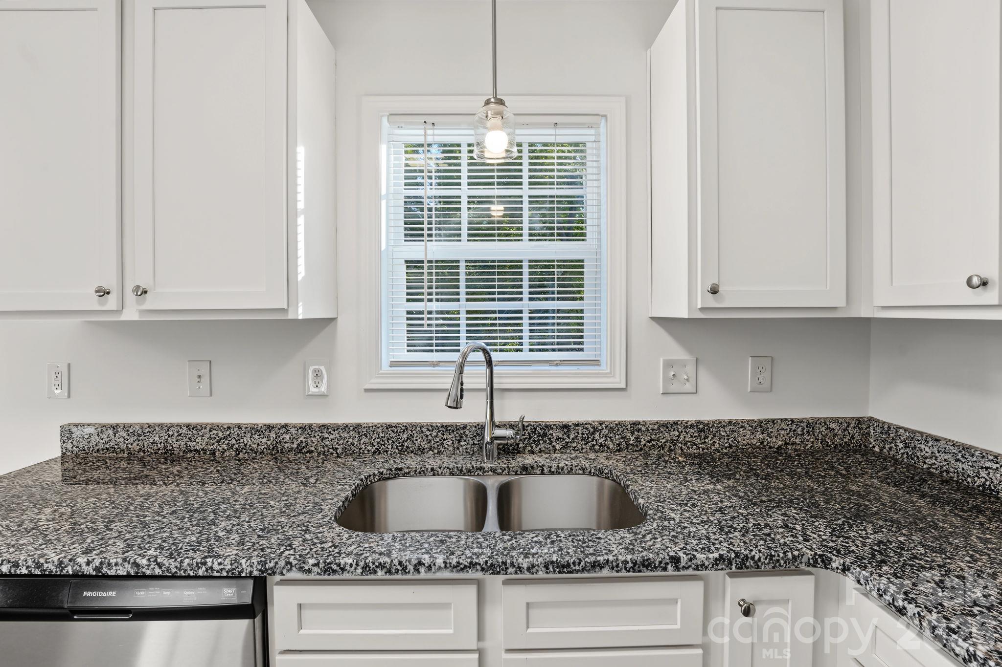 1157 Calhoun Street Property Photo 17