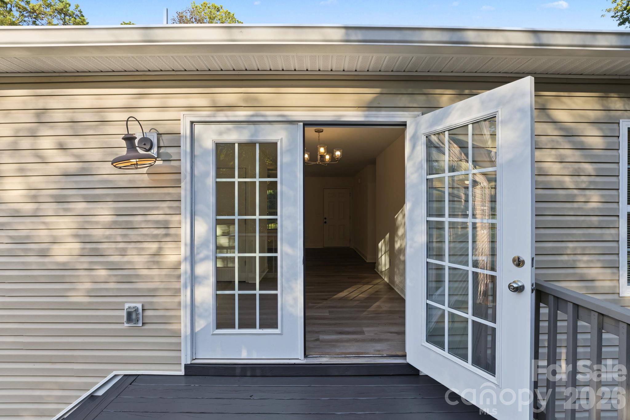 1157 Calhoun Street Property Photo 35