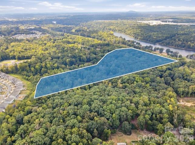 1626 Hart Road Property Photo 3