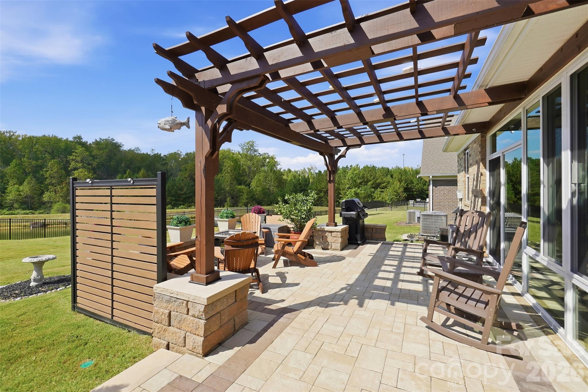9617 Liberty Hill Drive Property Photo 3