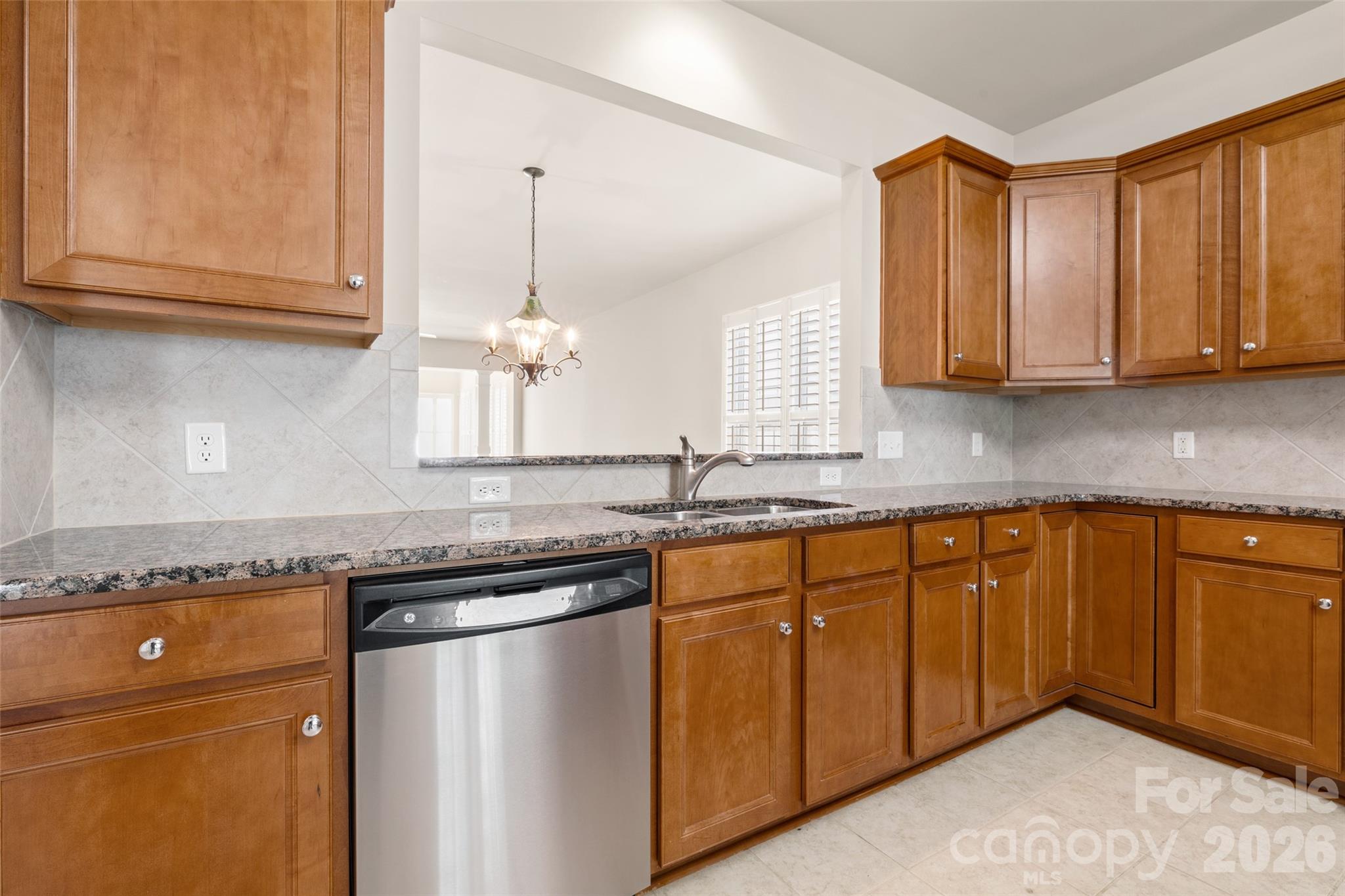 55336 Derringer Avenue Property Photo 6