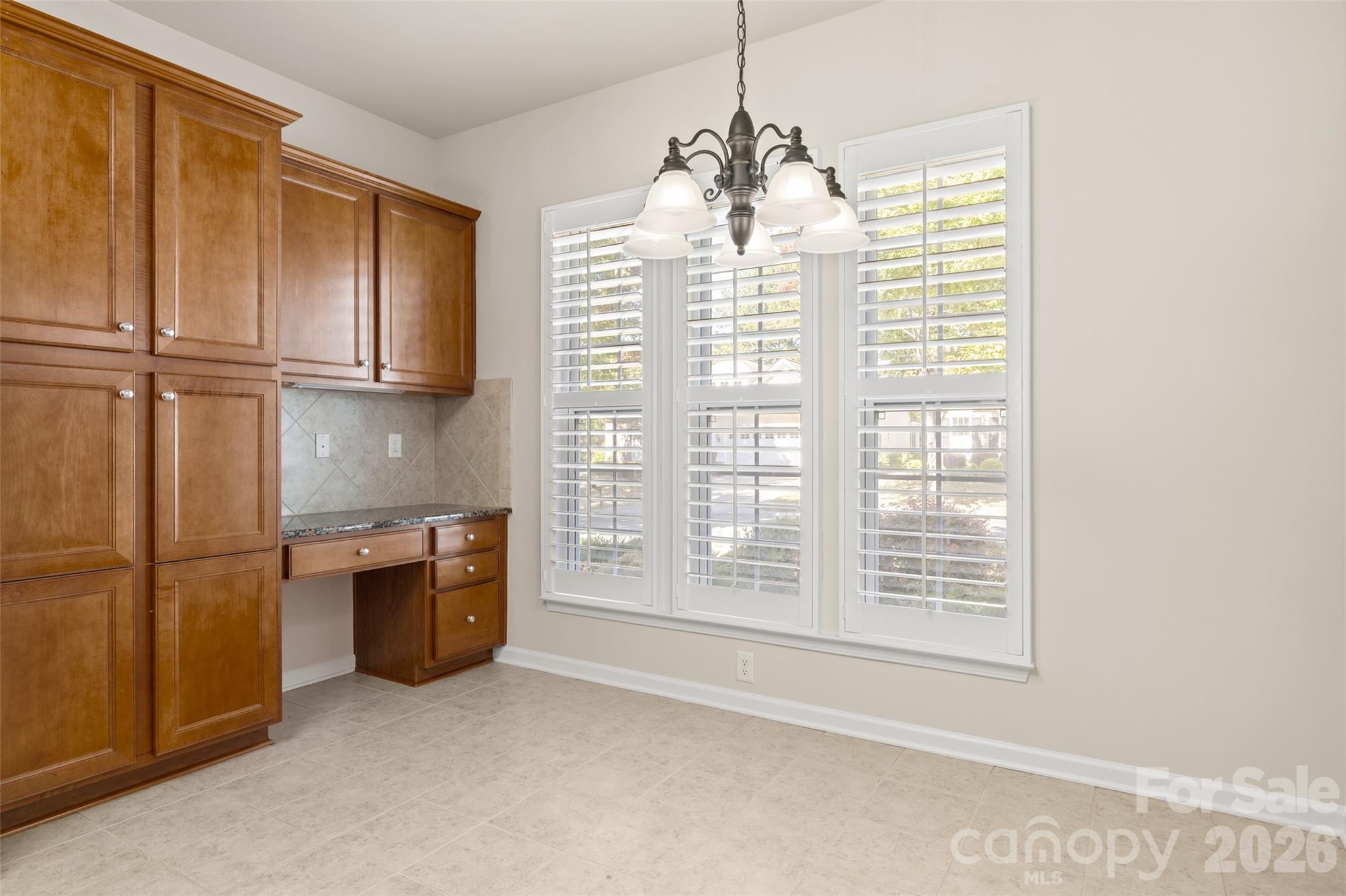 55336 Derringer Avenue Property Photo 8