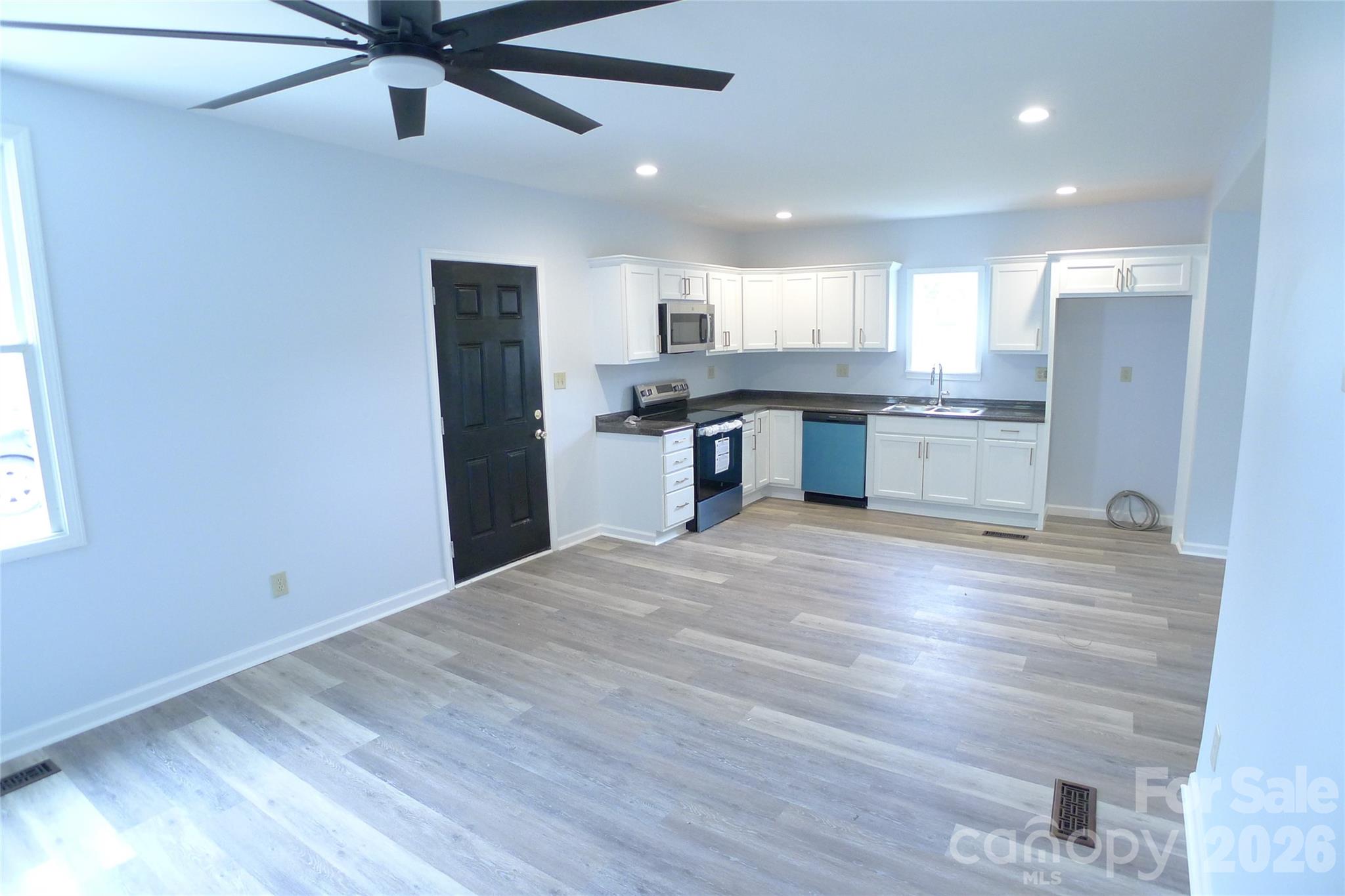 221 Duke Street Property Photo 18