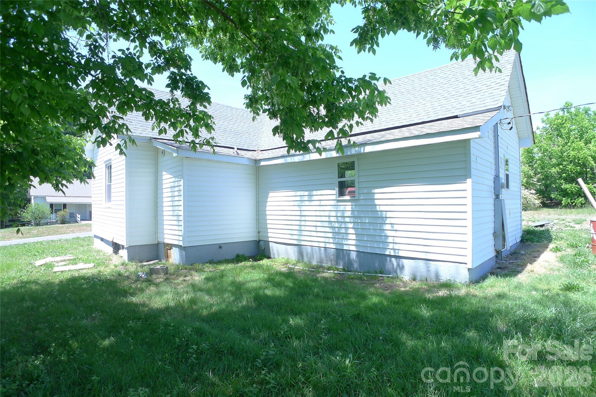 221 Duke Street Property Photo 23