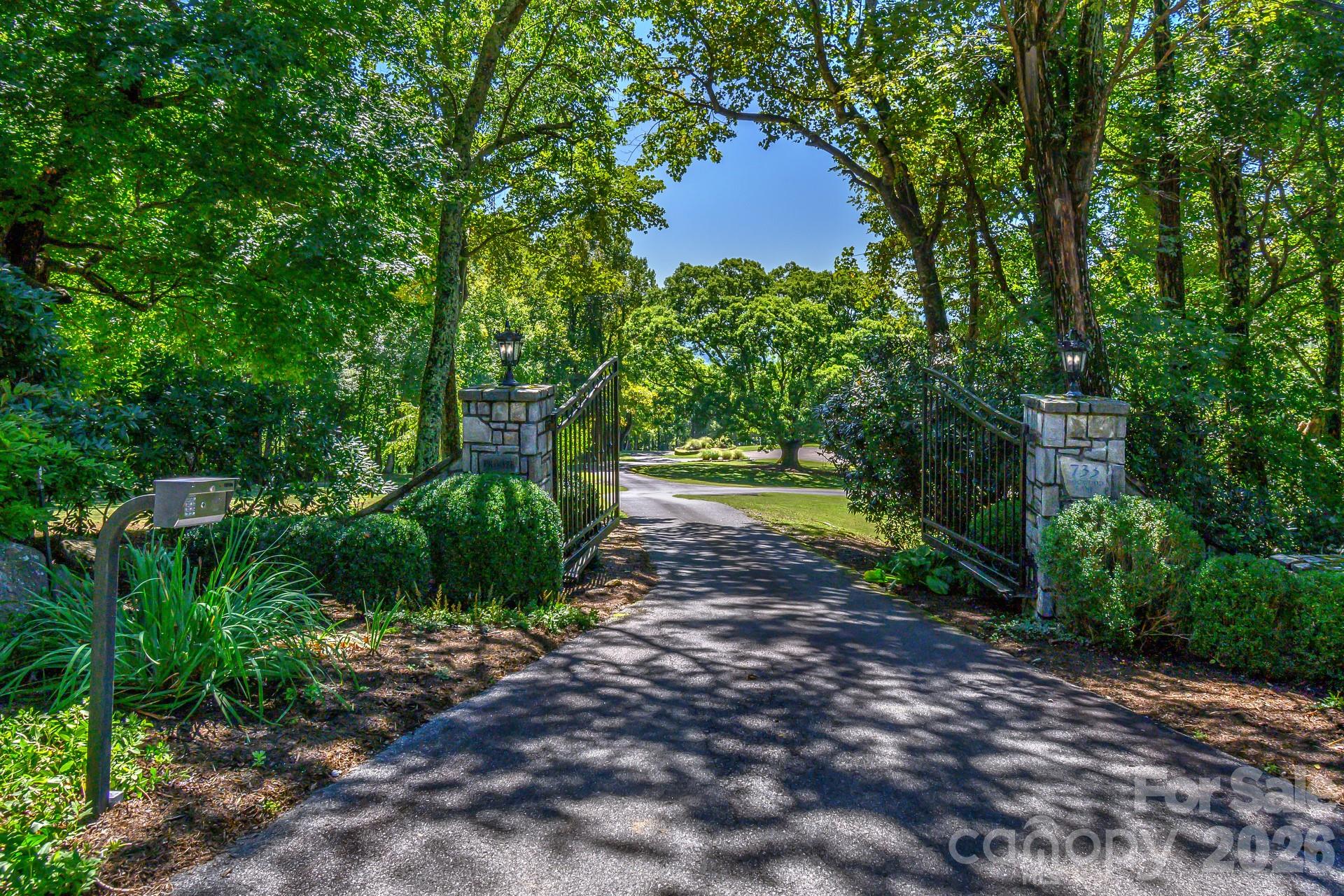 733 Dogwood Lane Property Photo 10