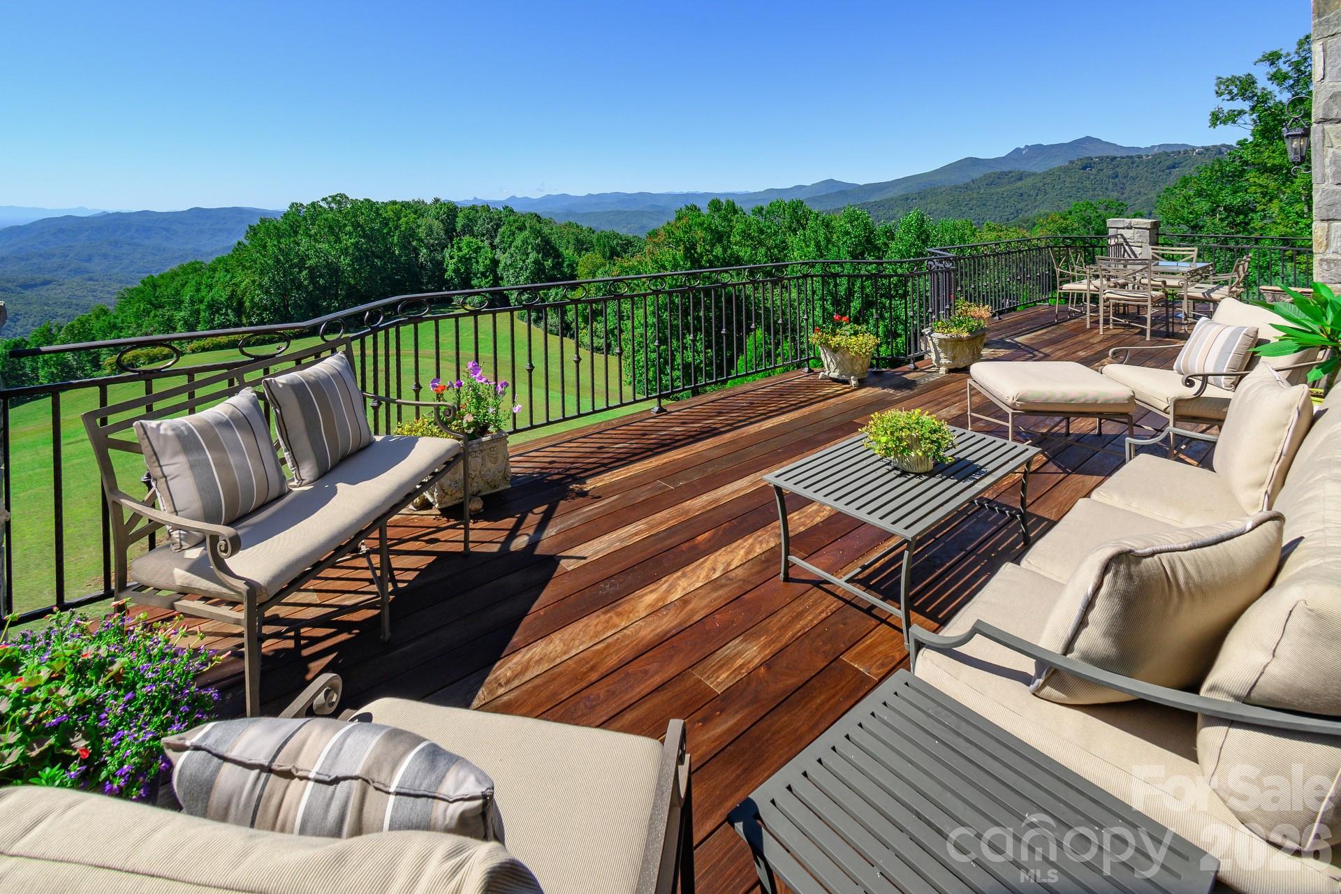 733 Dogwood Lane Property Photo 16
