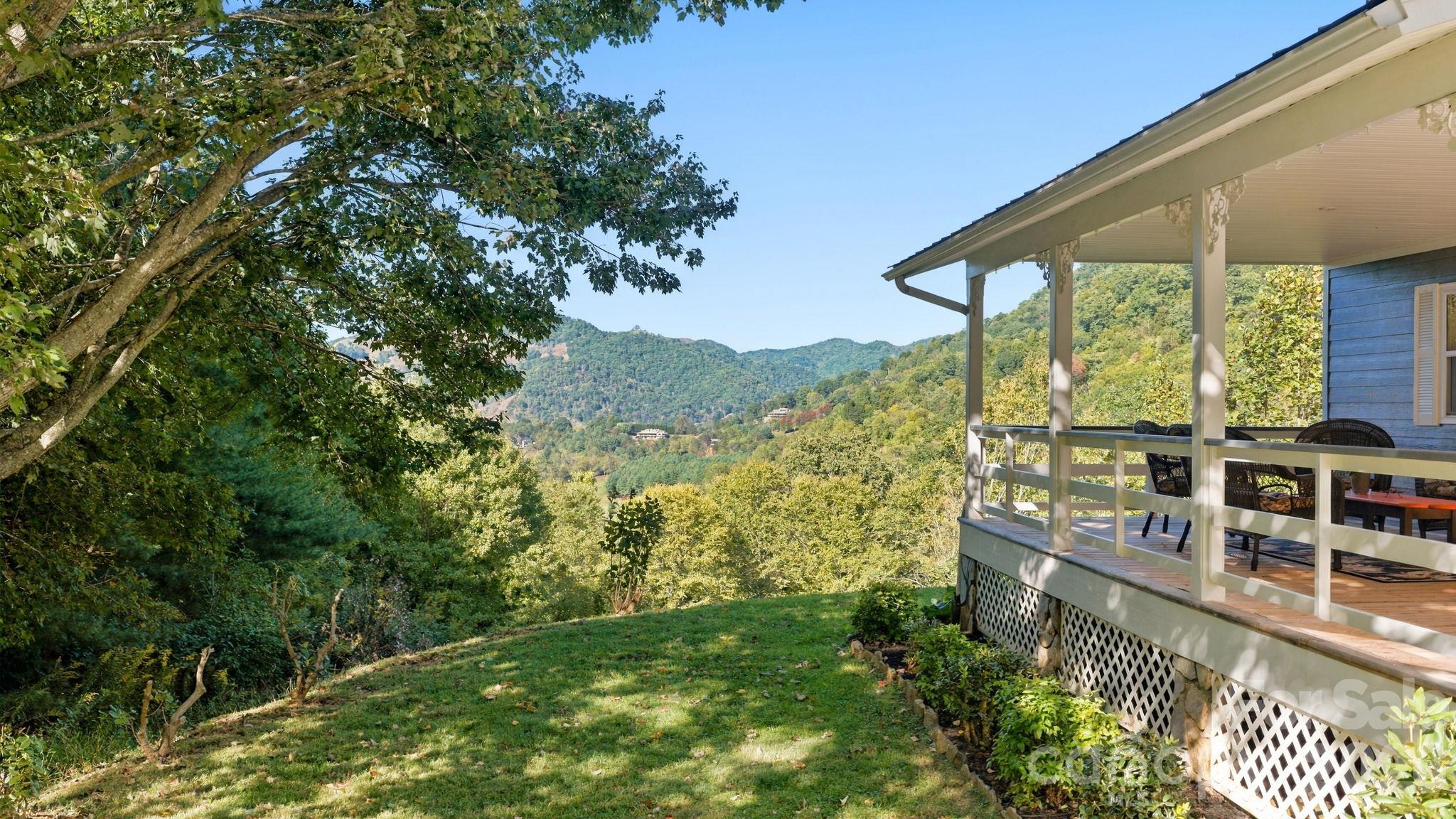 241 Standing Rock Cove Property Photo 2