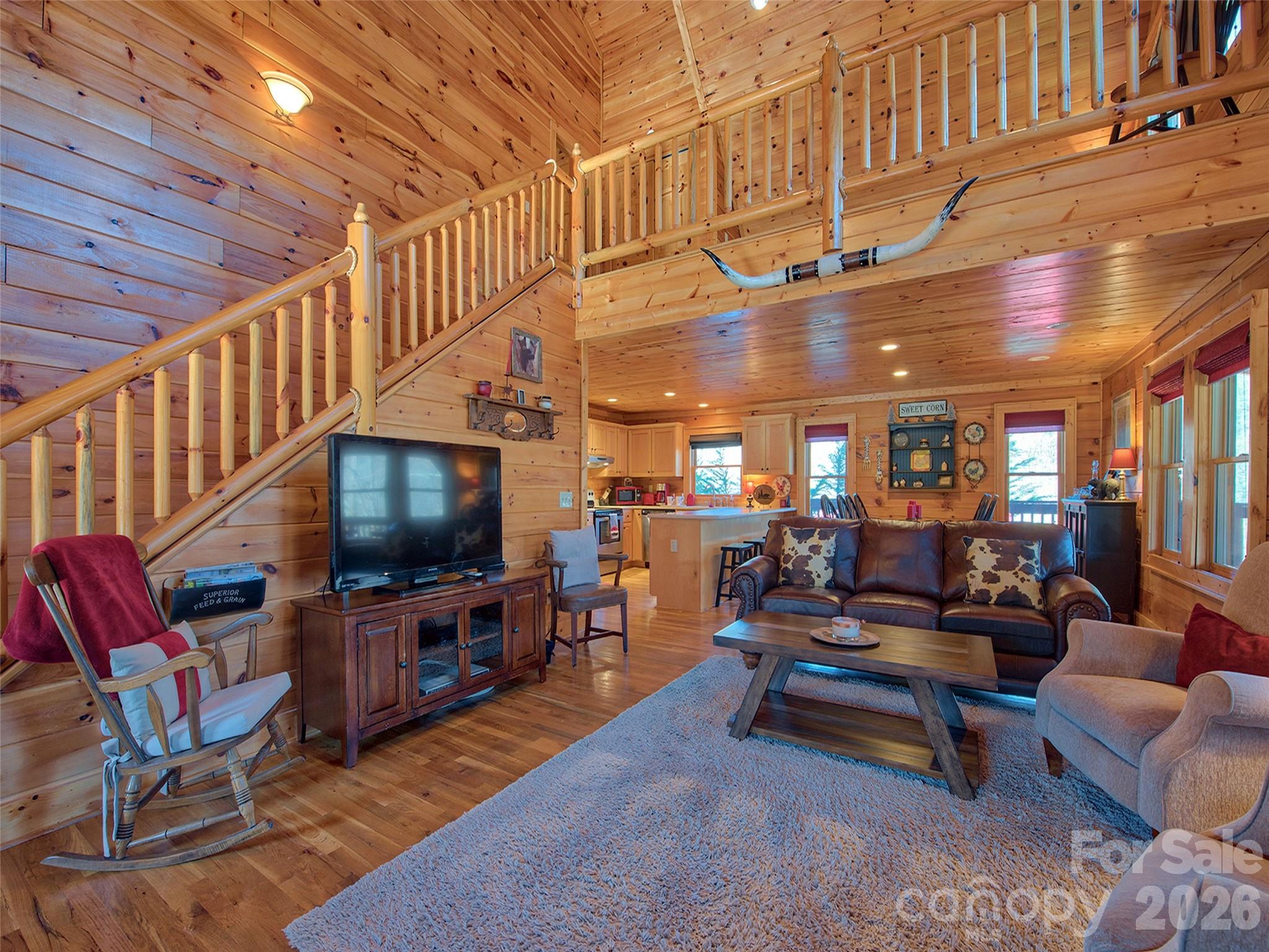 547 Panoramic Loop Property Photo 12