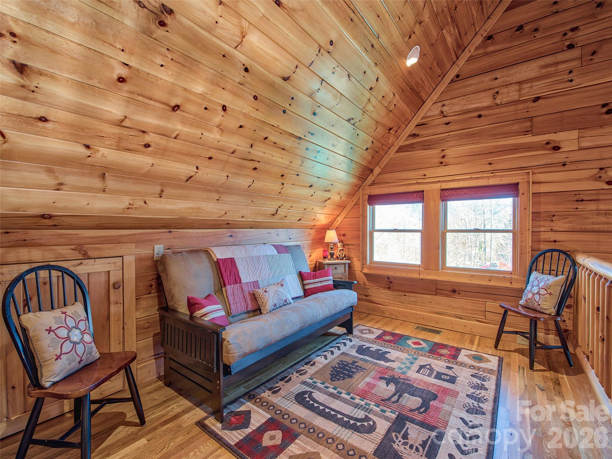 547 Panoramic Loop Property Photo 26