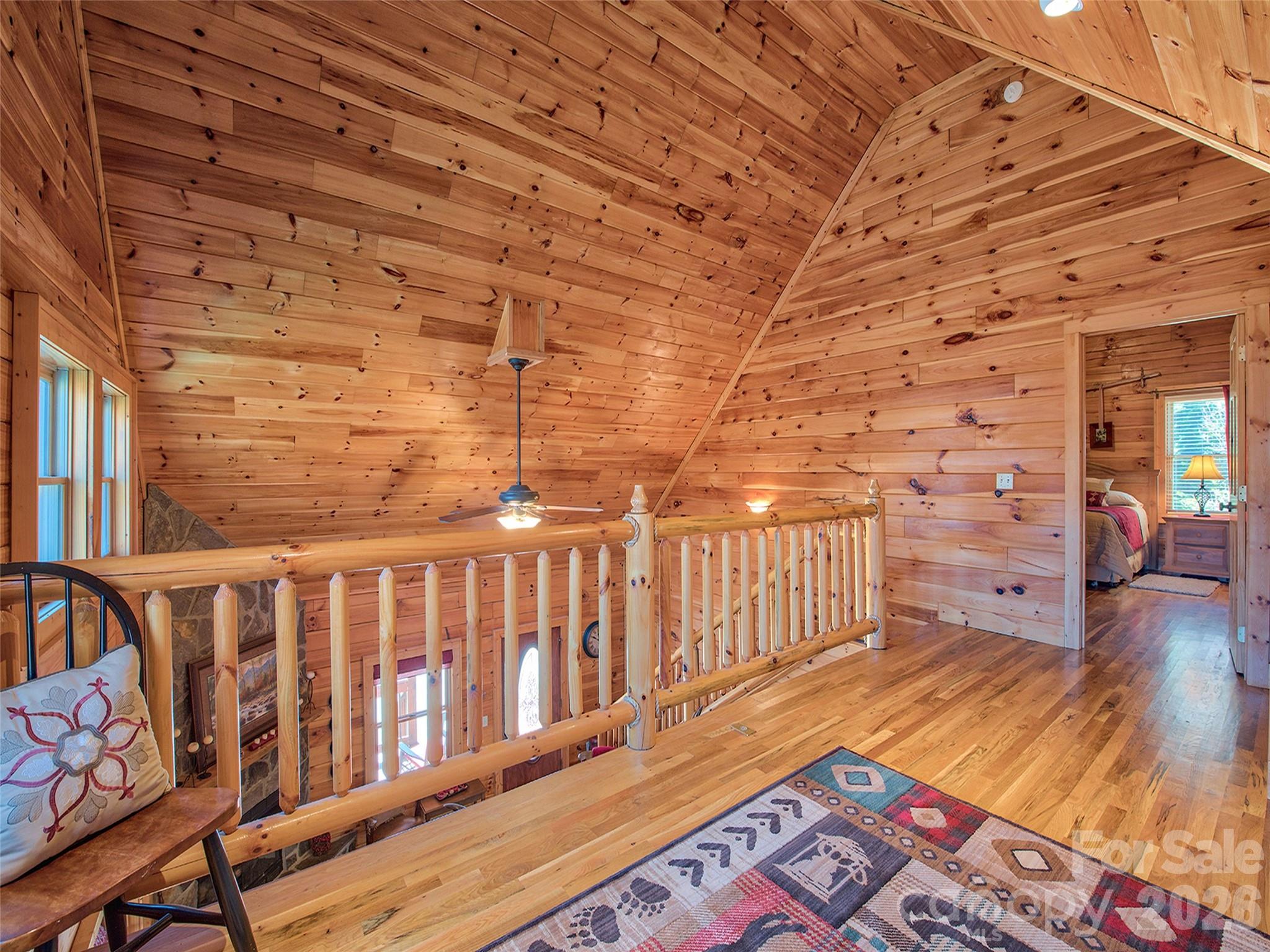 547 Panoramic Loop Property Photo 27