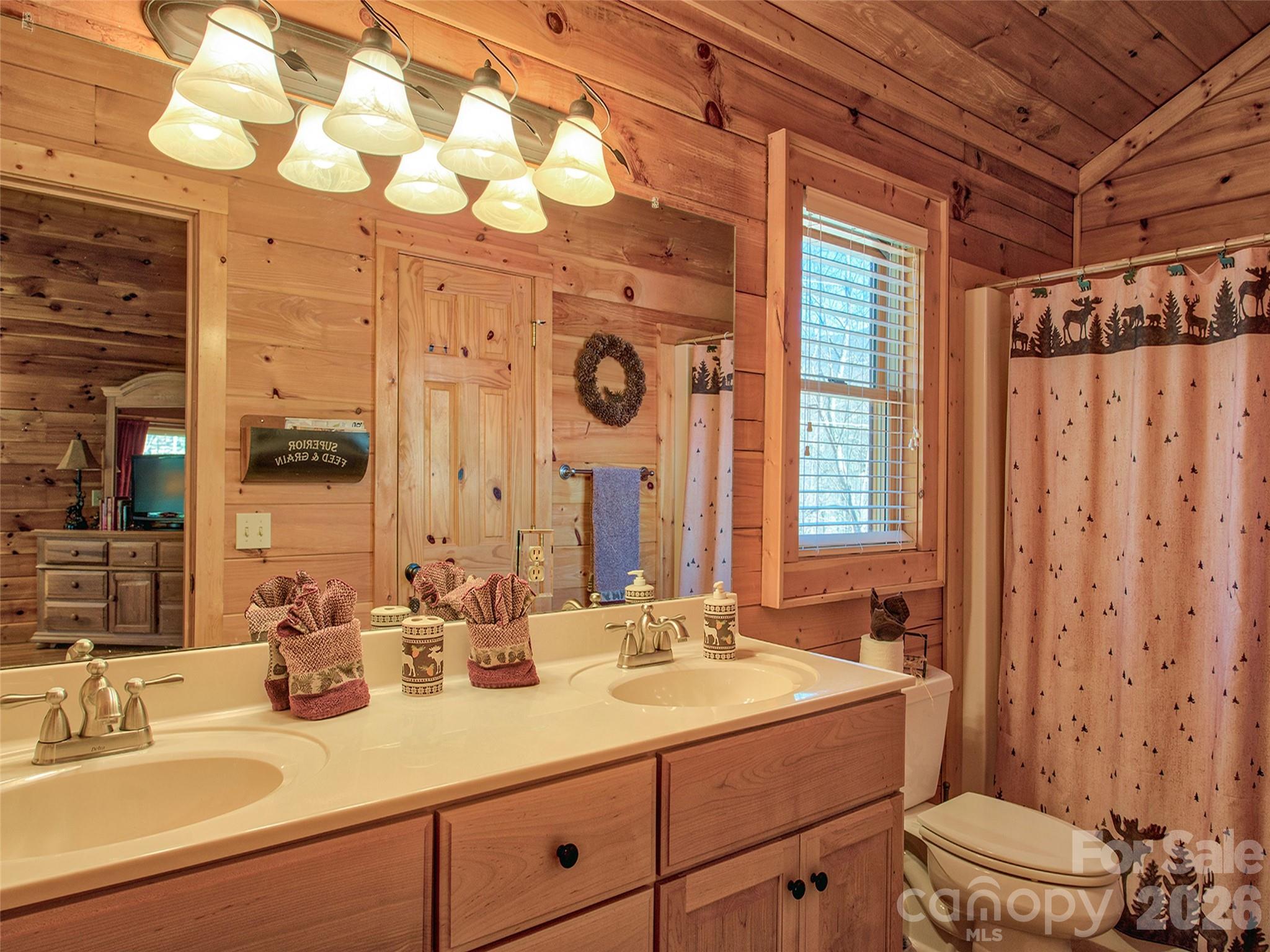 547 Panoramic Loop Property Photo 30