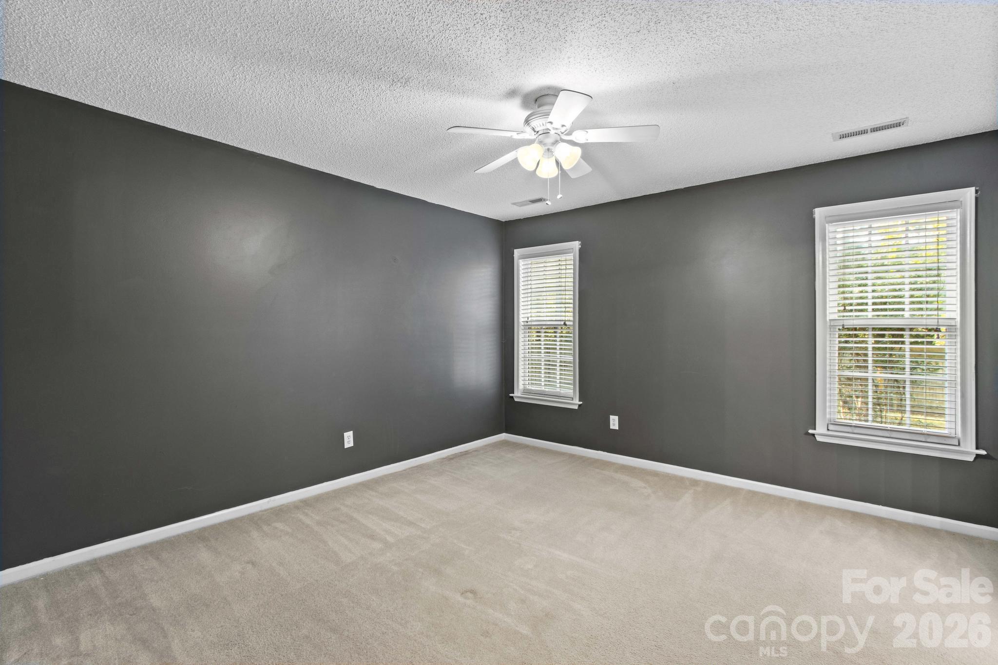 211 W Whispering Pines Lane Property Photo 25