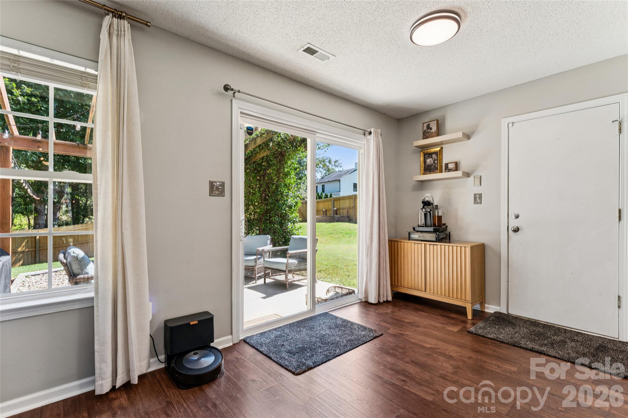 108 Henfield Way Property Photo 7