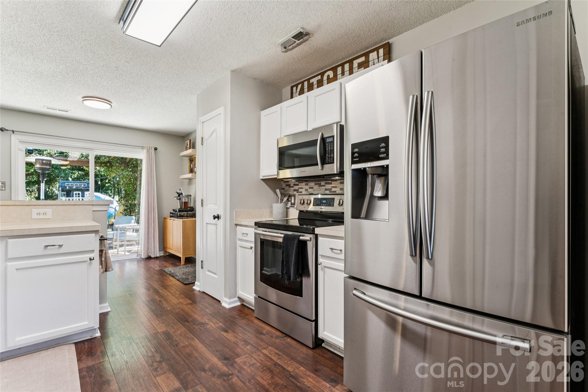 108 Henfield Way Property Photo 10