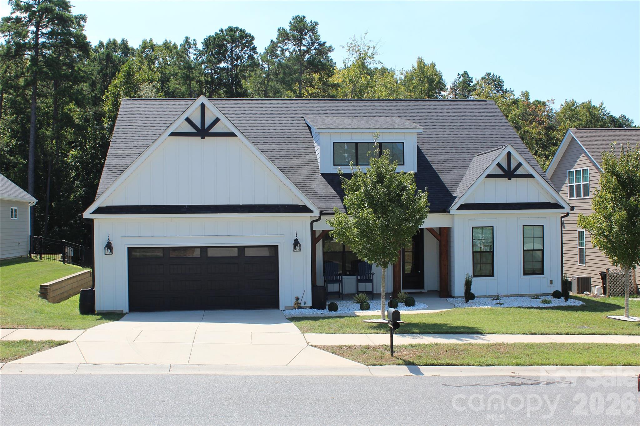 2423 Baxter Place Property Photo 1