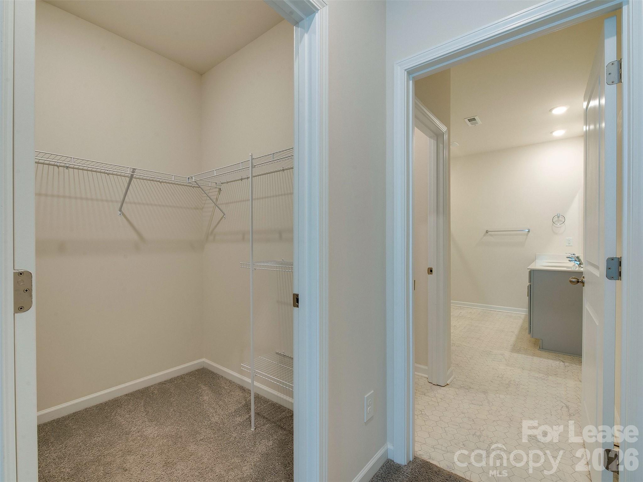 3721 Stanley Creek Drive Property Photo 27
