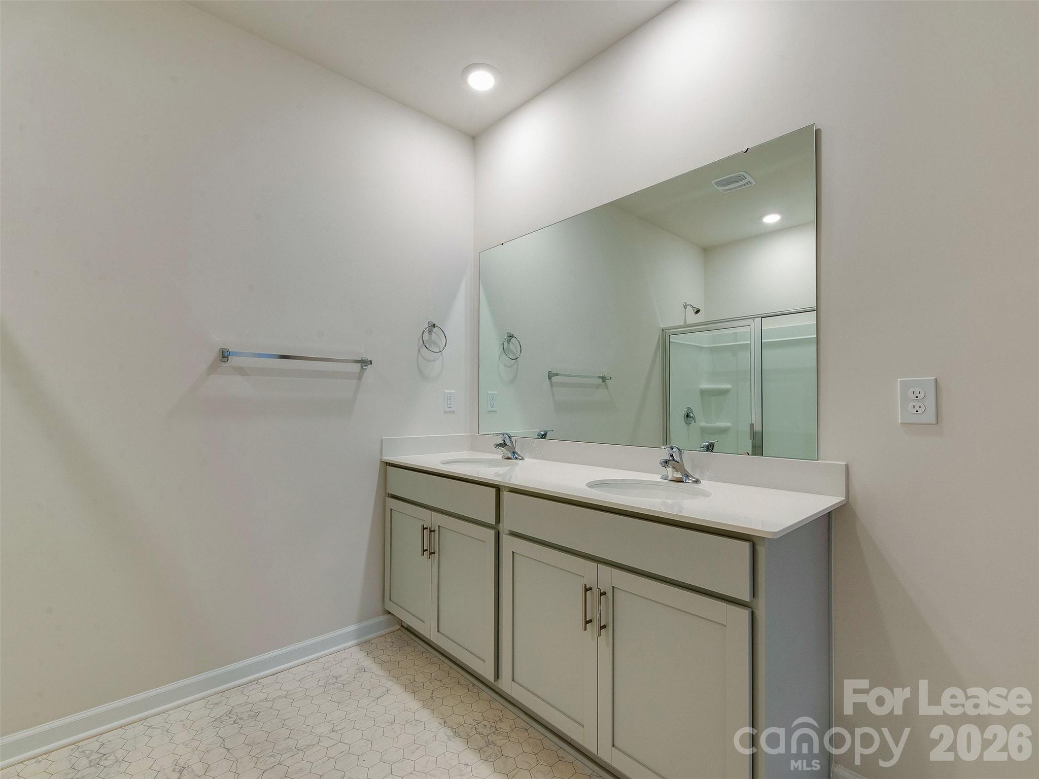 3721 Stanley Creek Drive Property Photo 30