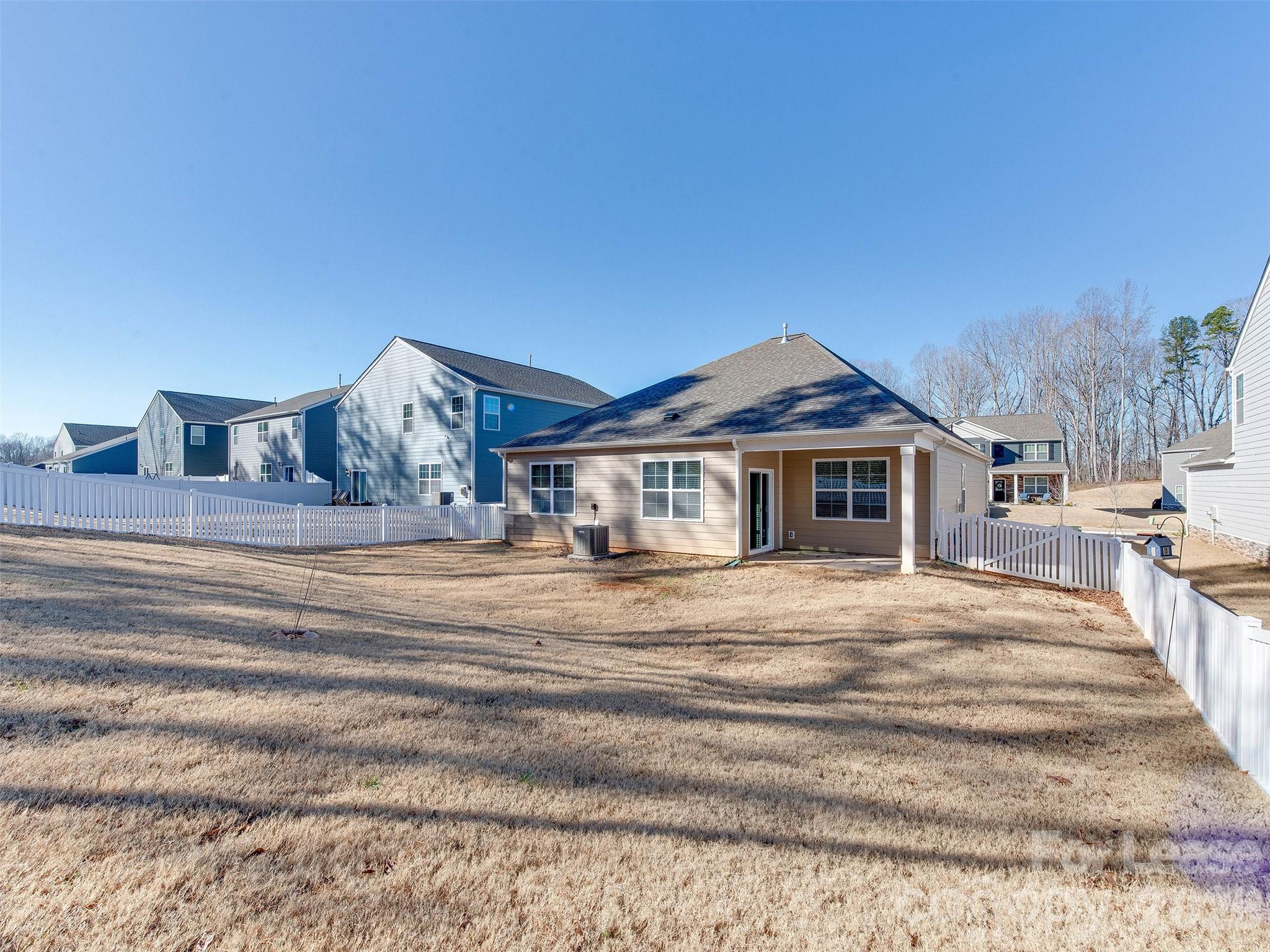 3721 Stanley Creek Drive Property Photo 32