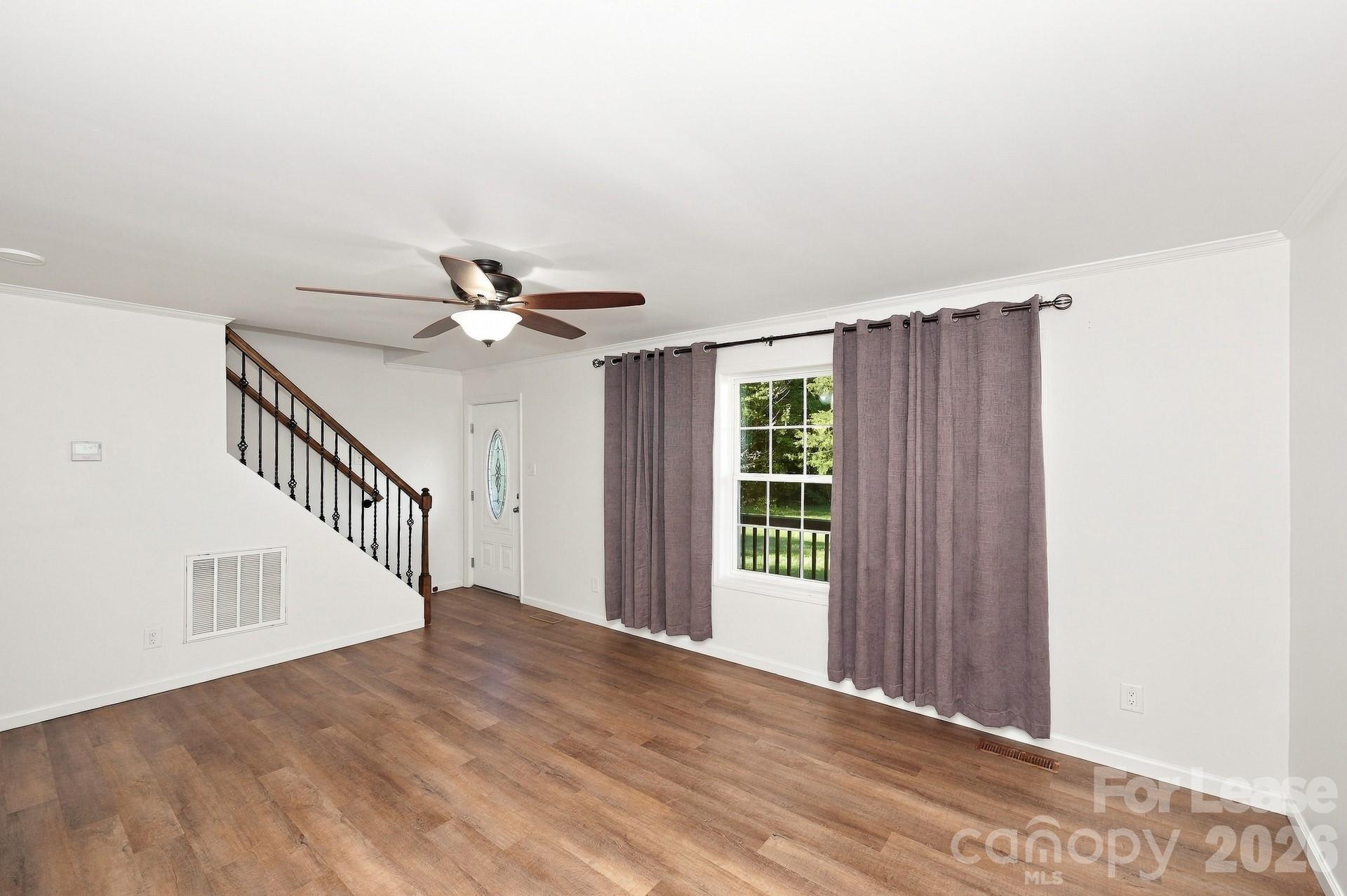 513 Weathers Creek Road Property Photo 6