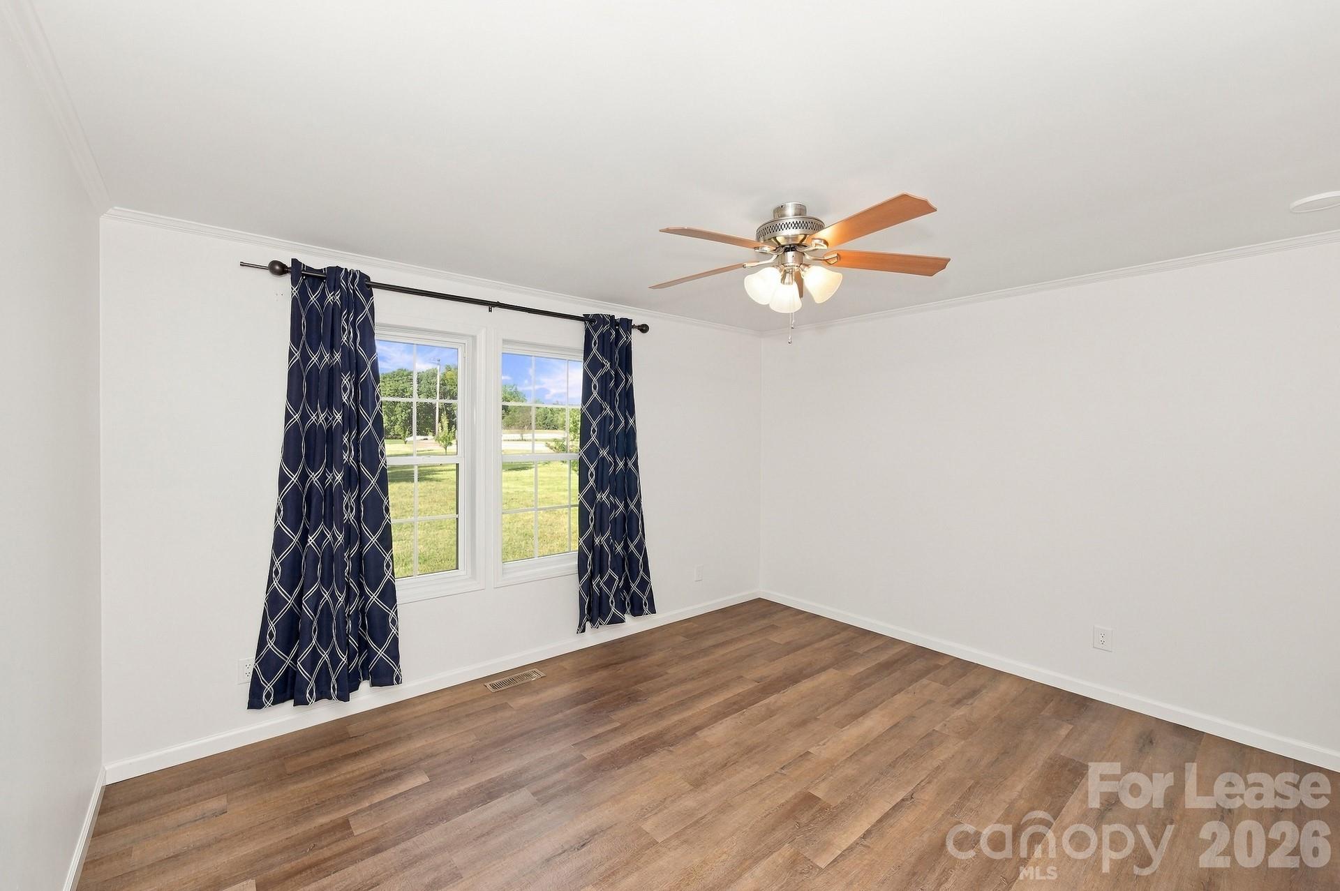 513 Weathers Creek Road Property Photo 10