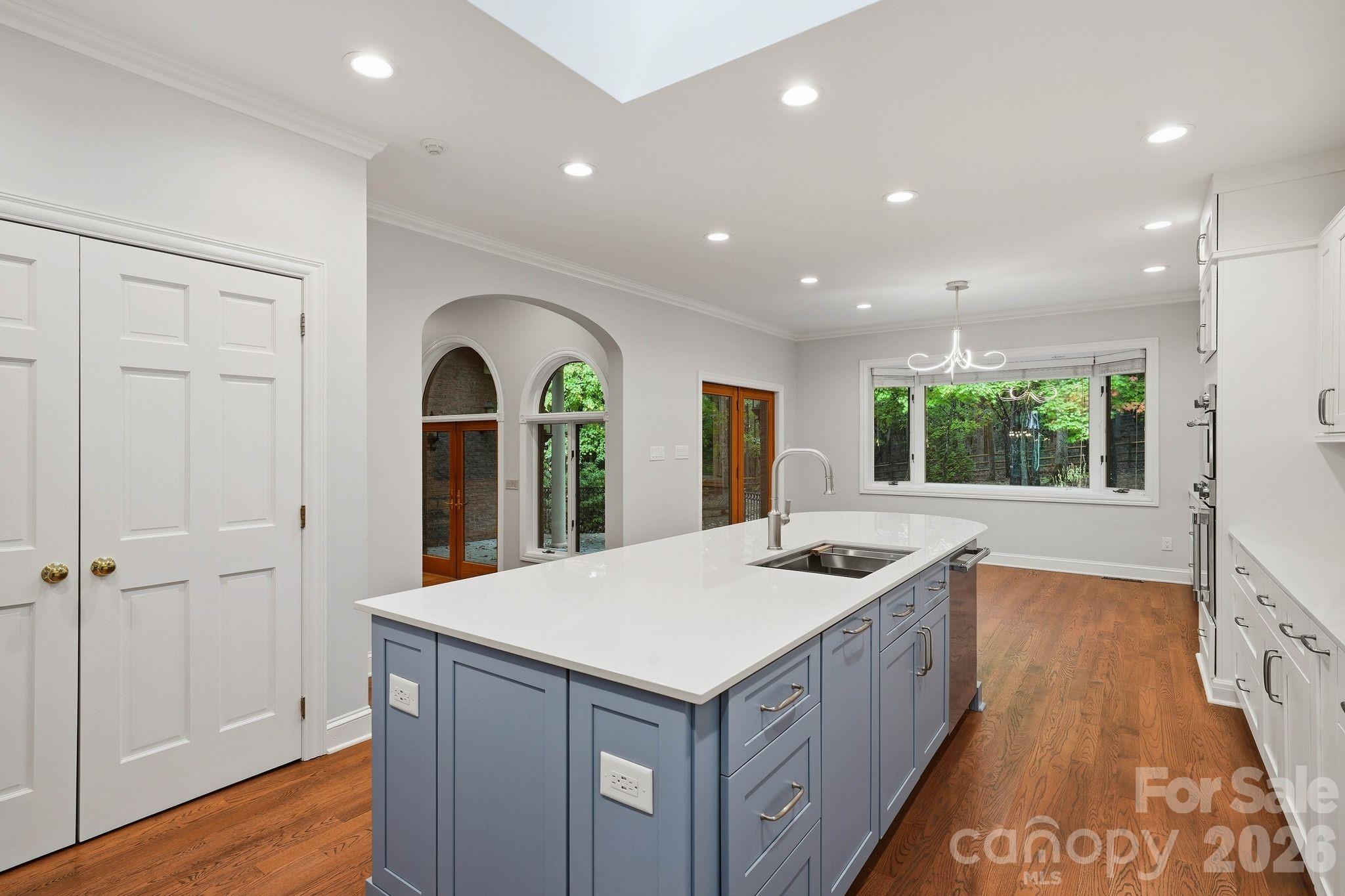 935 Woods Loop Property Photo 16