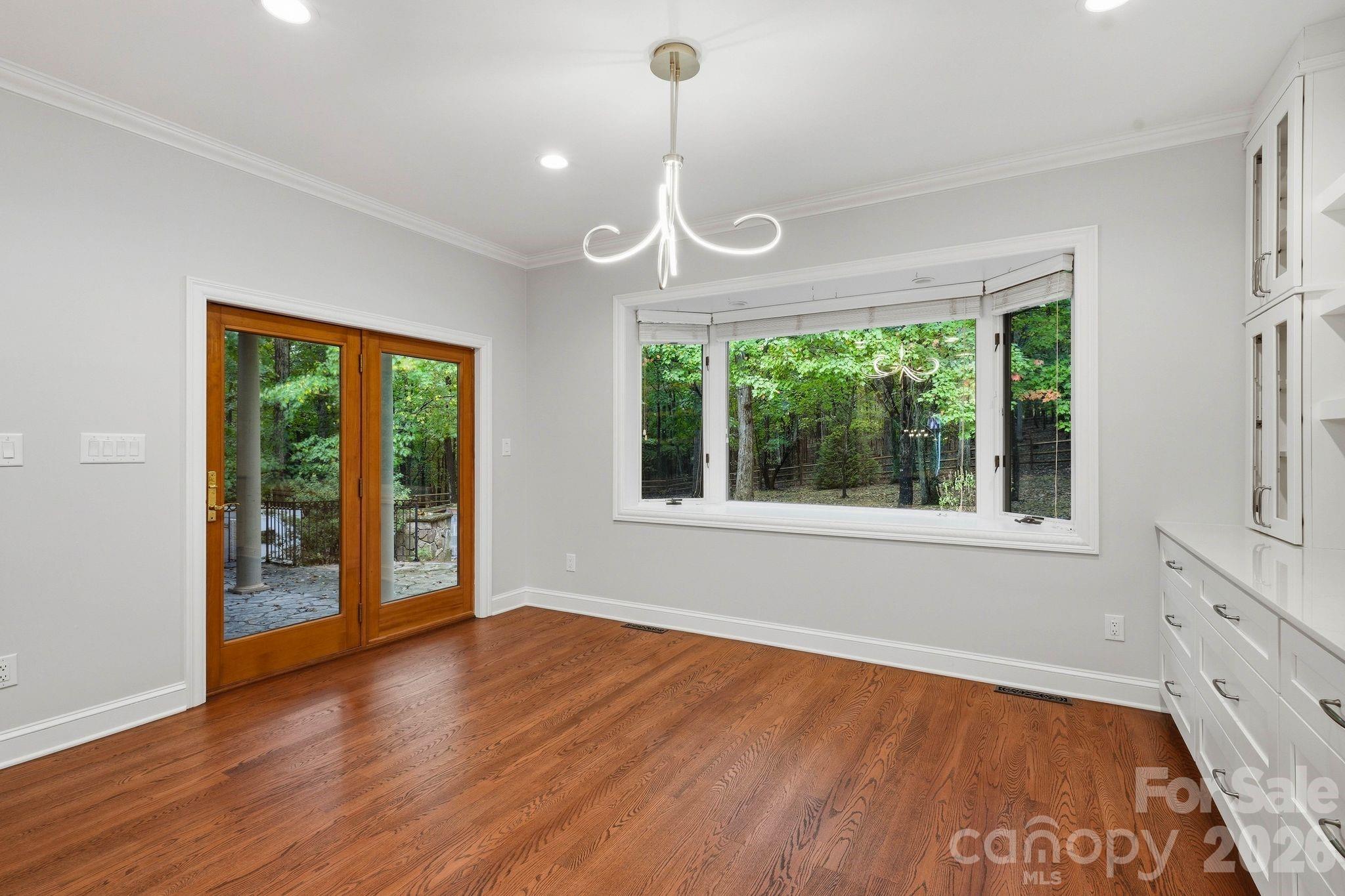 935 Woods Loop Property Photo 21