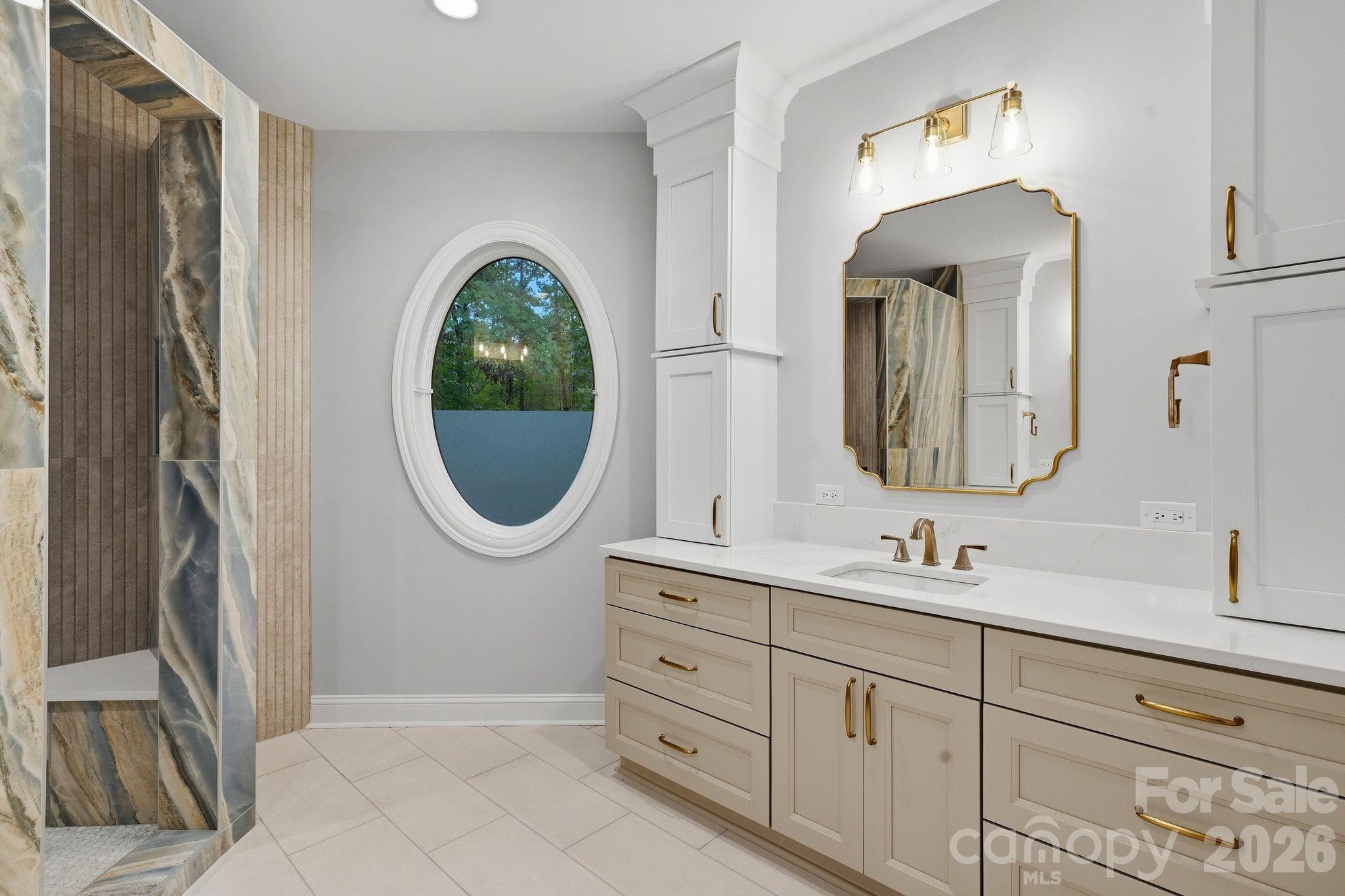 935 Woods Loop Property Photo 30
