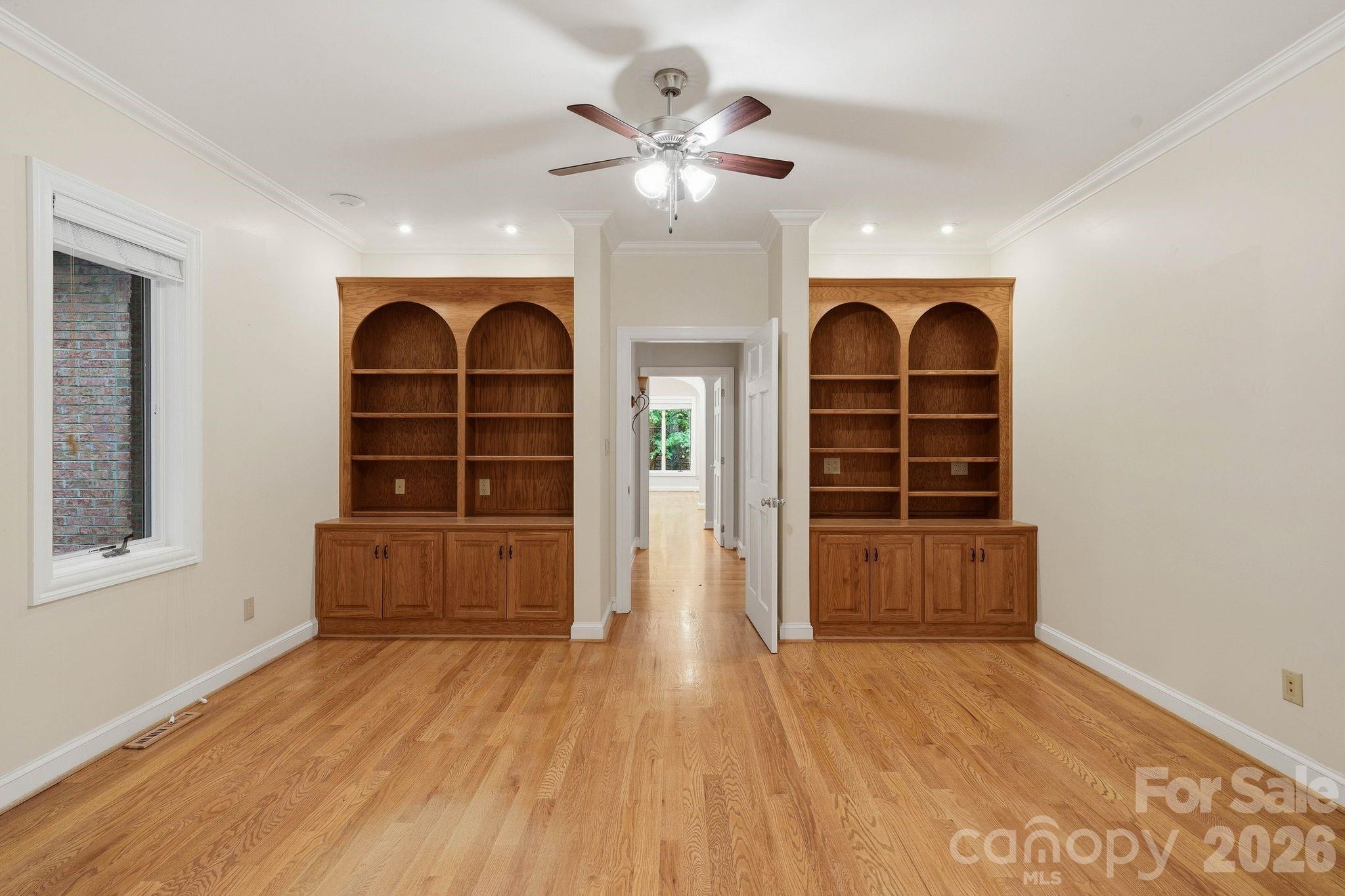 935 Woods Loop Property Photo 35