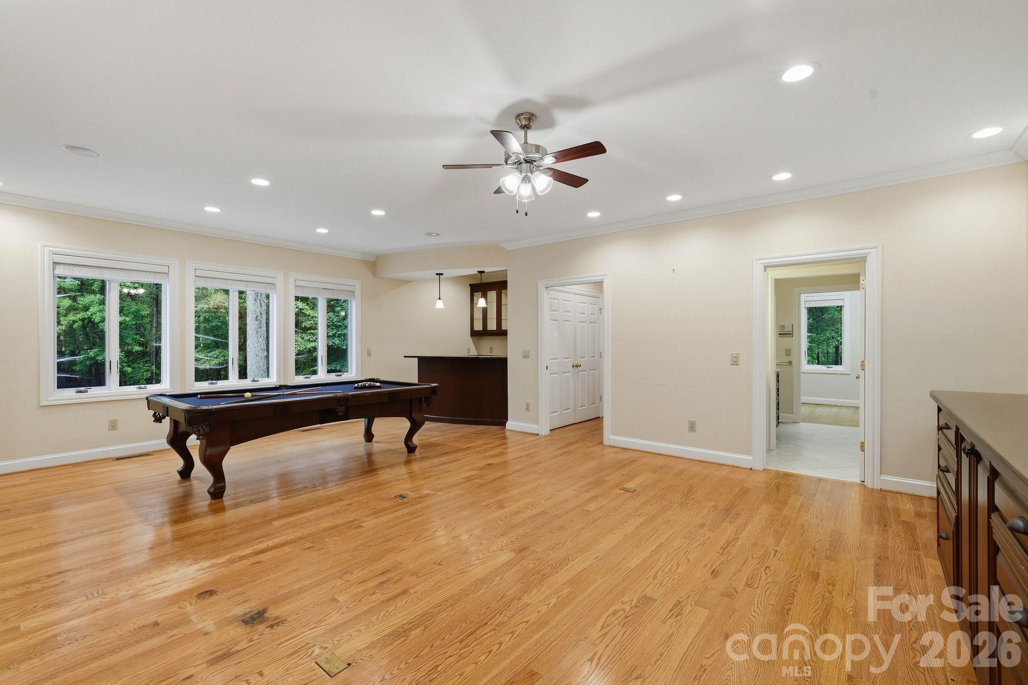 935 Woods Loop Property Photo 42