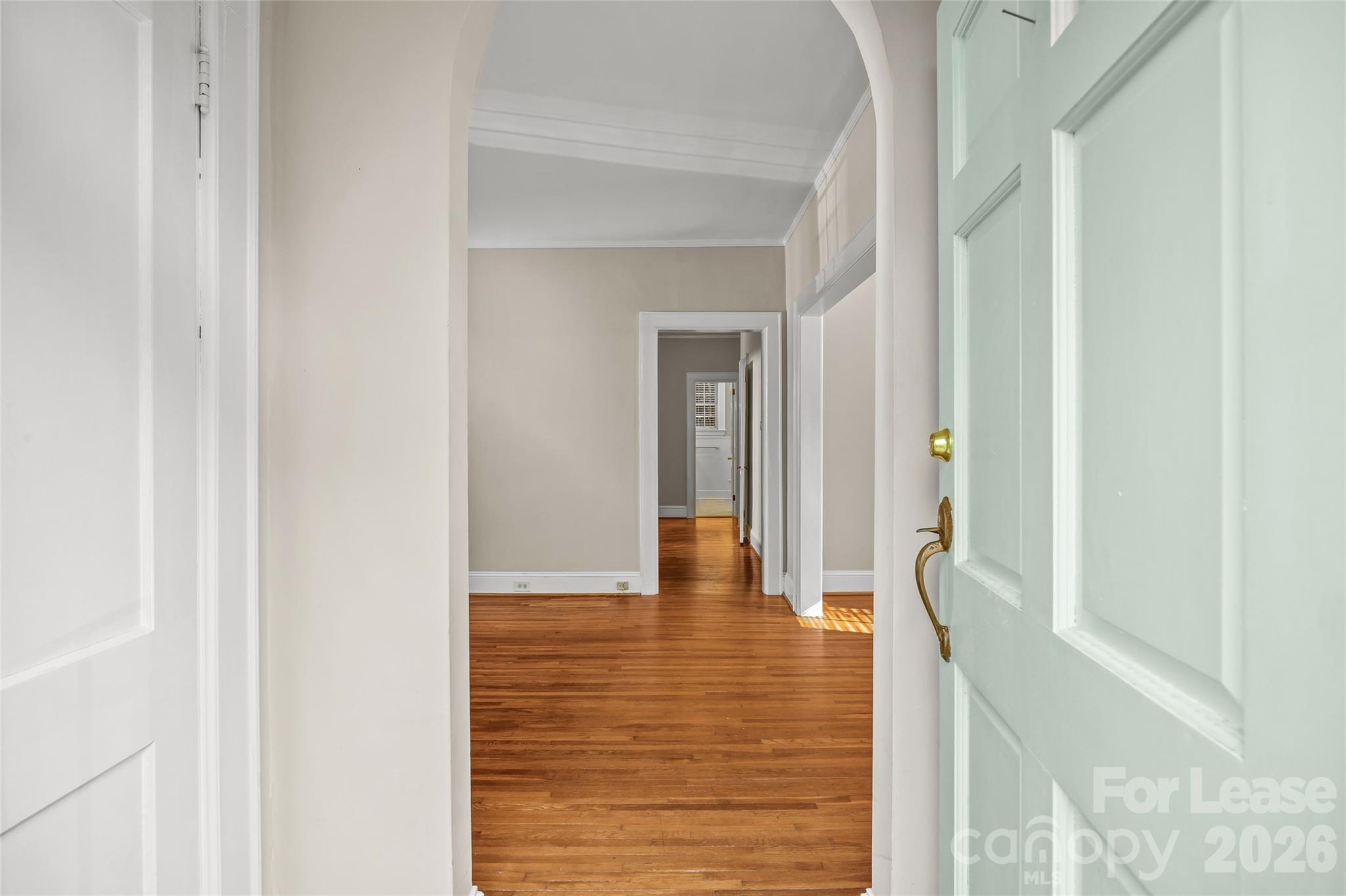2537 Cranbrook Lane Property Photo 2