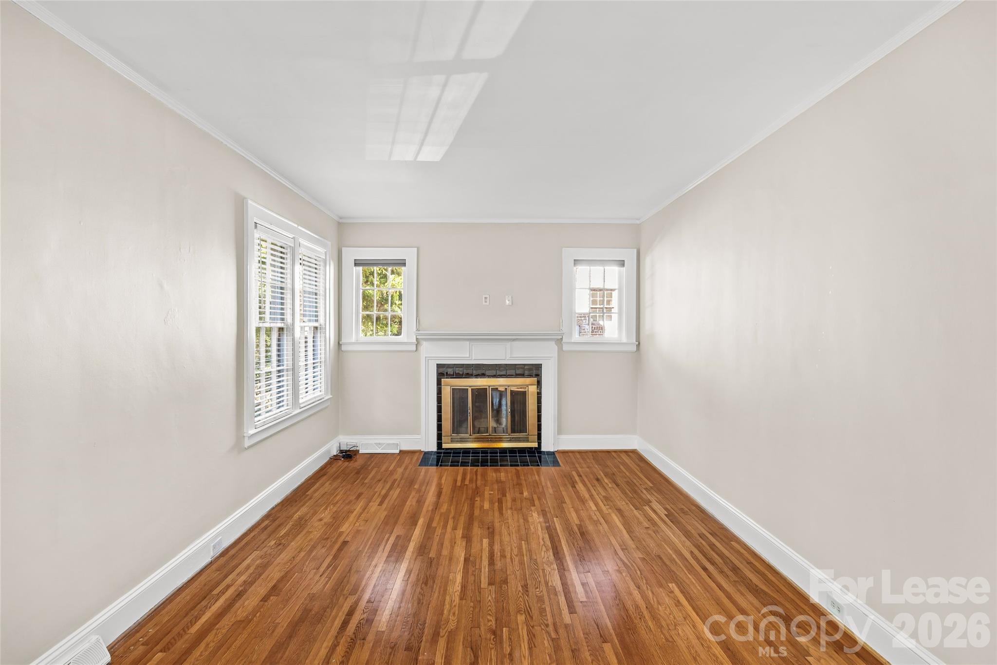 2537 Cranbrook Lane Property Photo 3