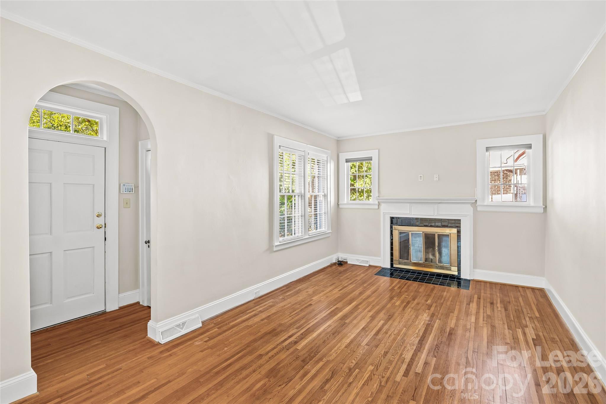 2537 Cranbrook Lane Property Photo 4