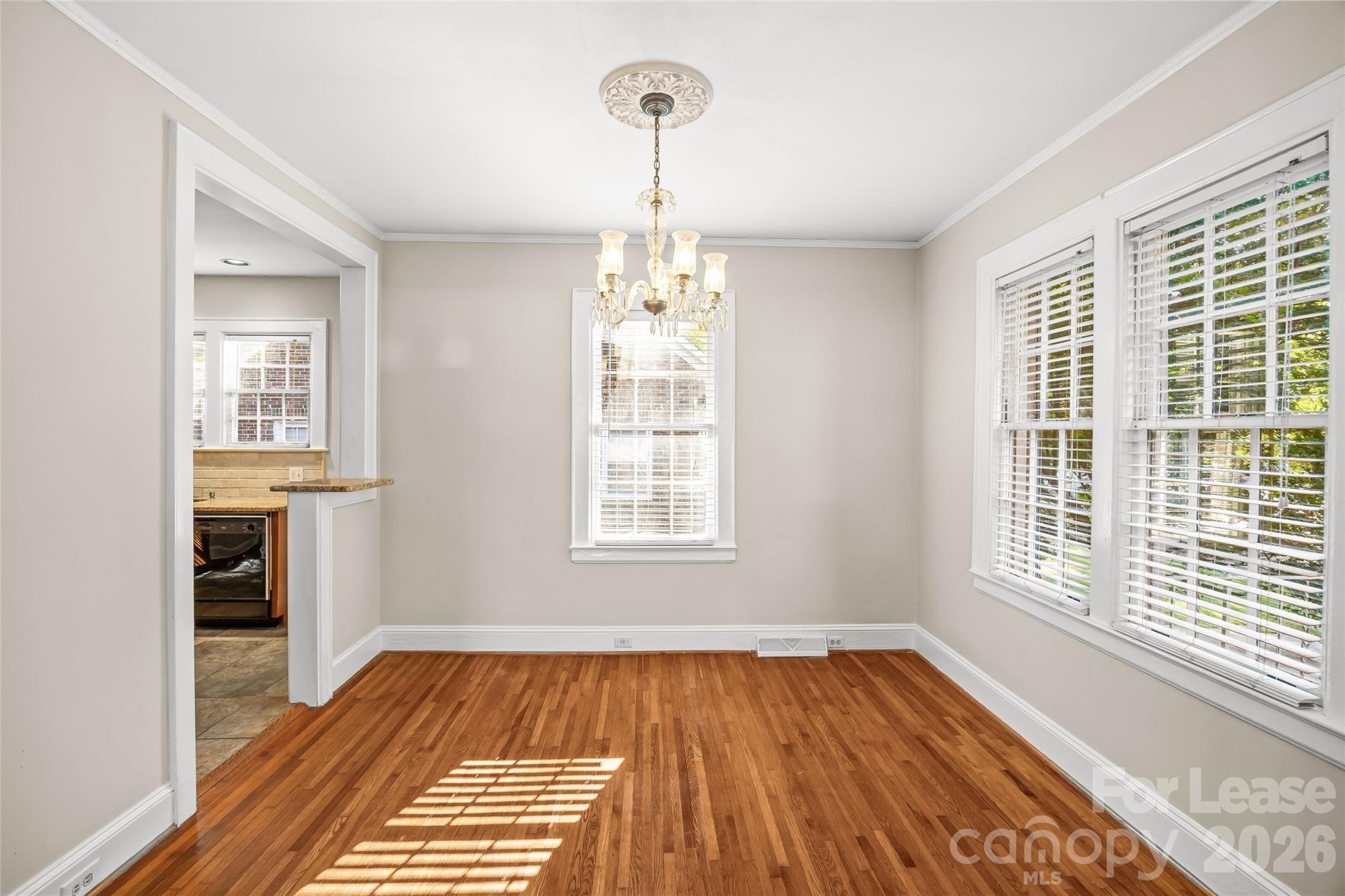 2537 Cranbrook Lane Property Photo 6