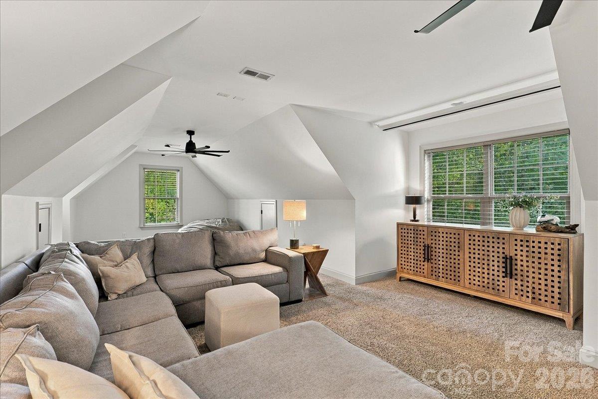 330 Woodland Glen Road Property Photo 34