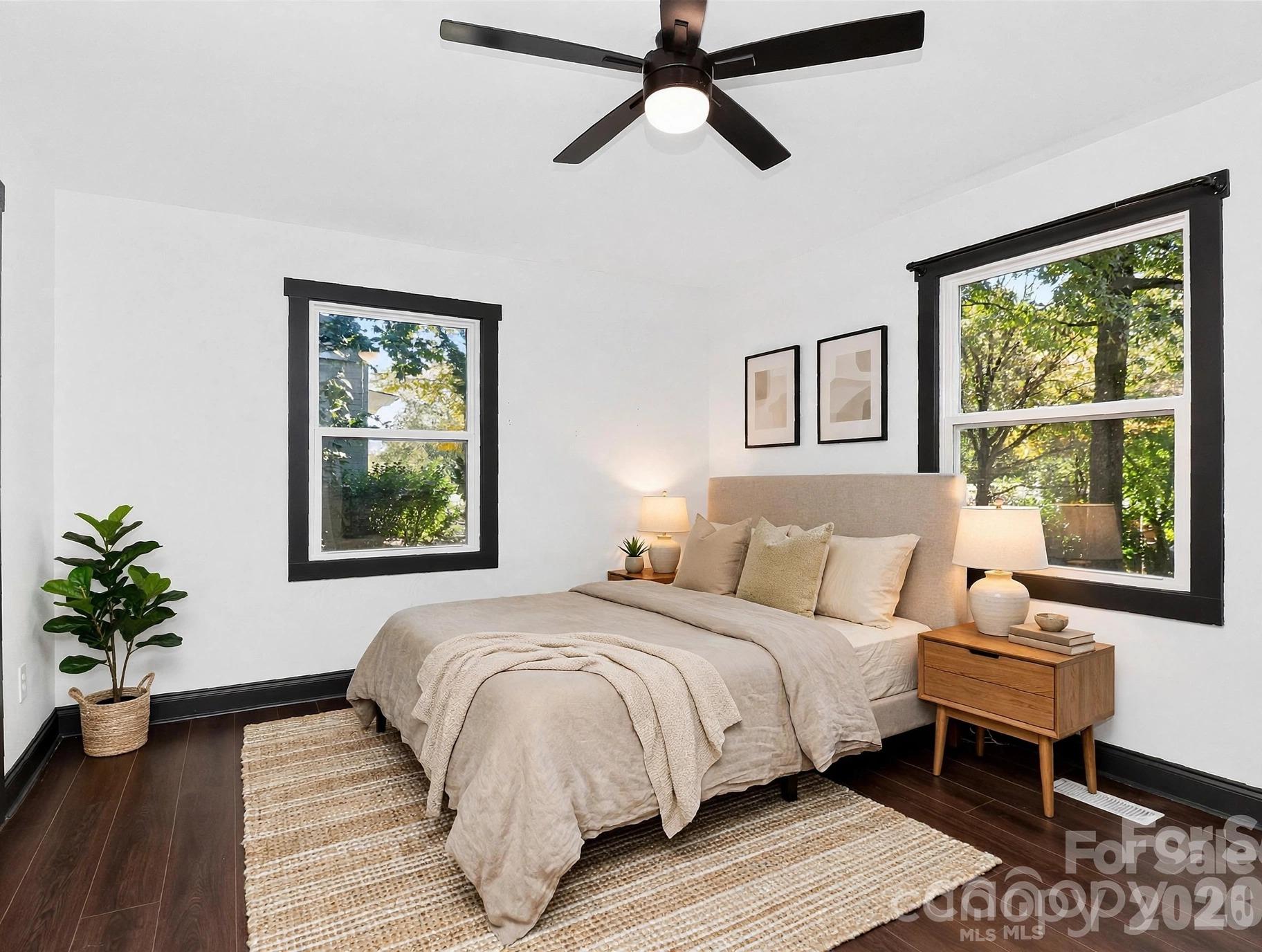 2736 Royston Road Property Photo 4