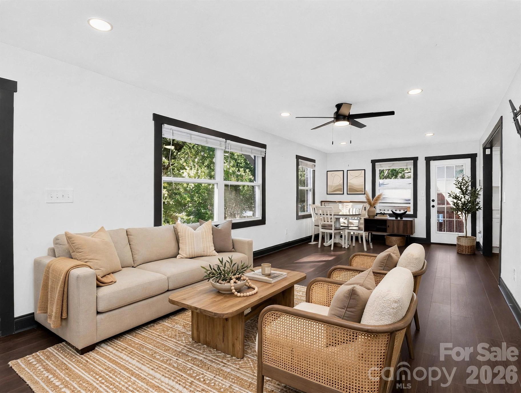 2736 Royston Road Property Photo 10