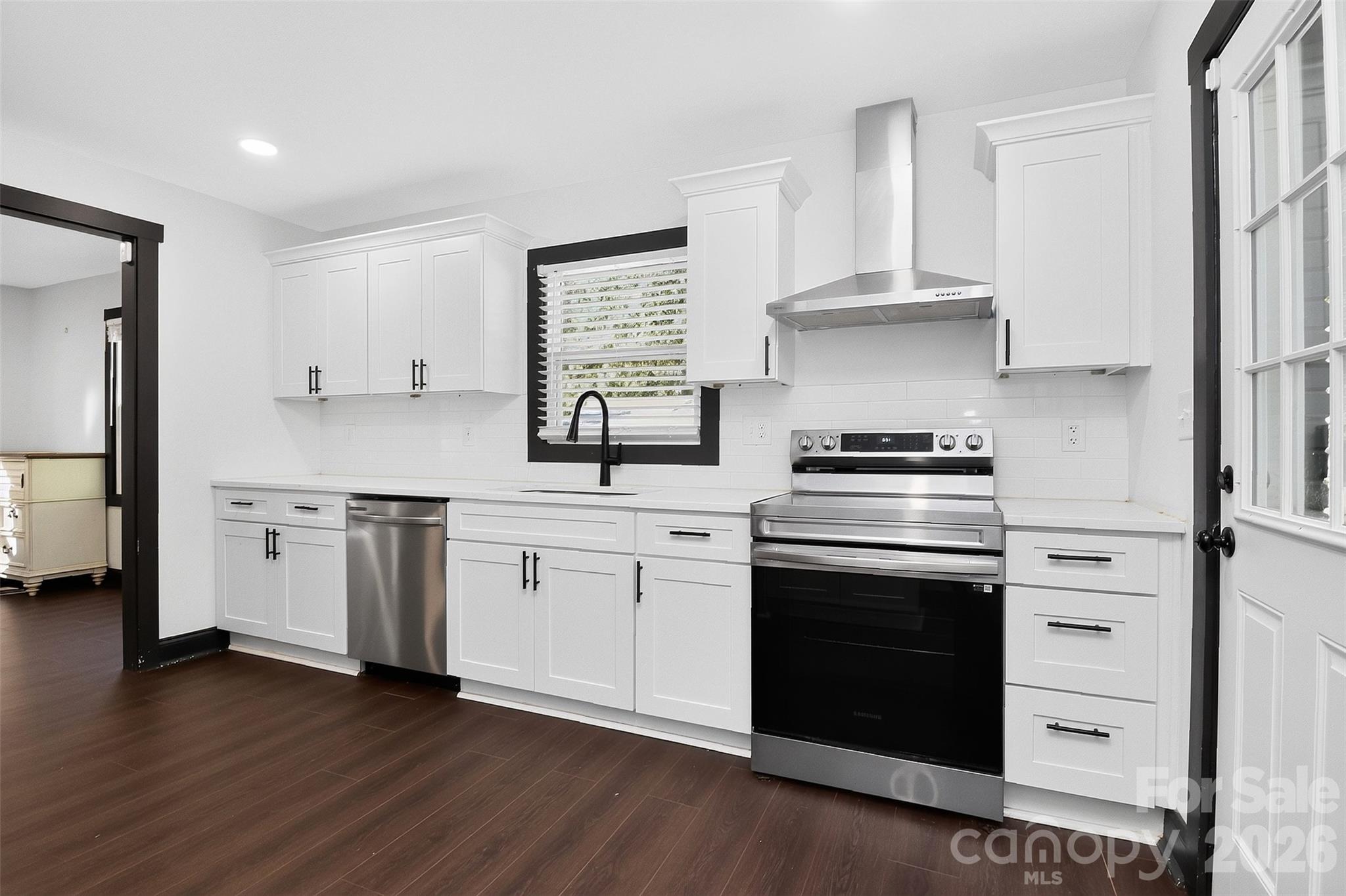 2736 Royston Road Property Photo 19