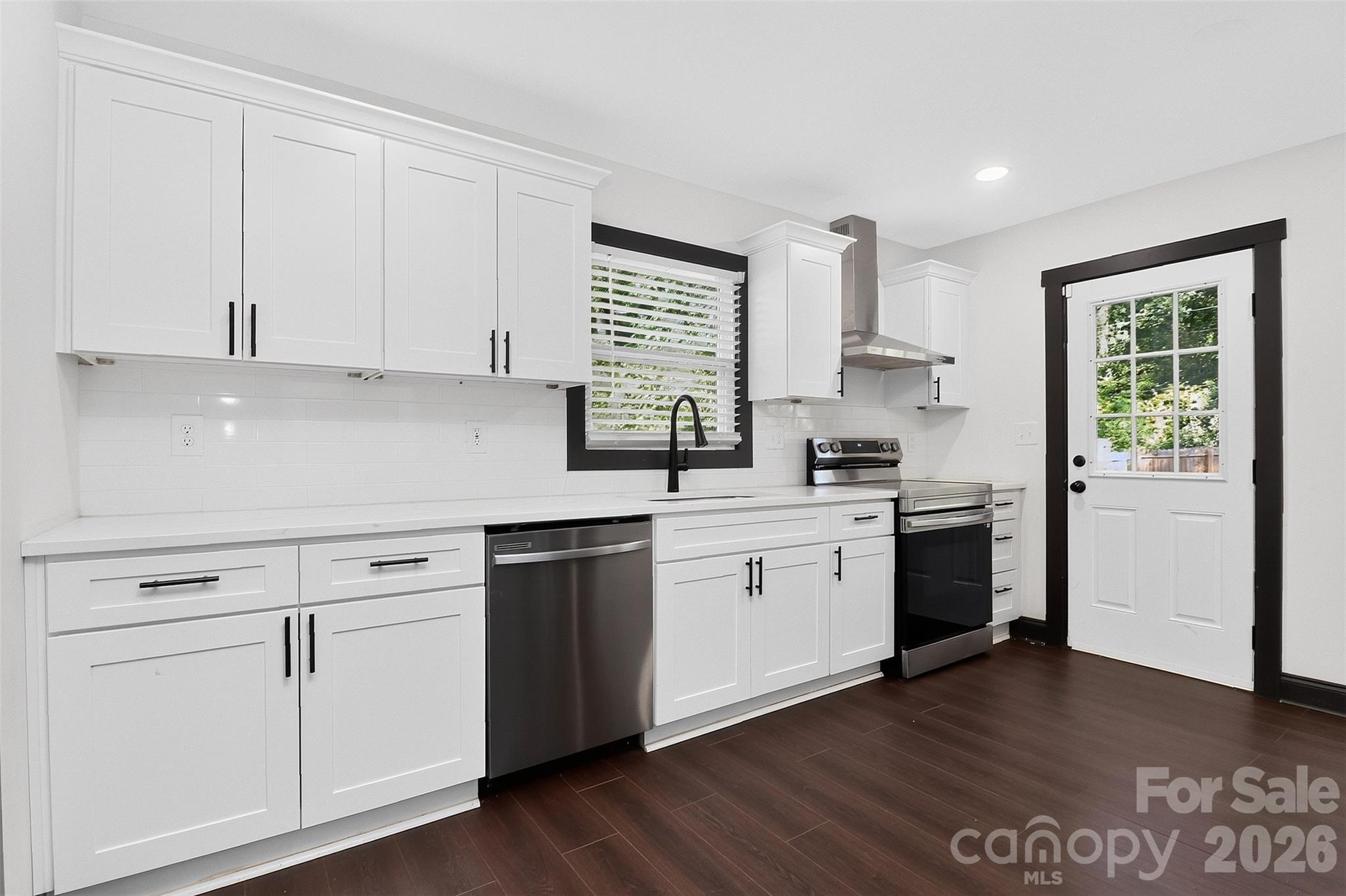 2736 Royston Road Property Photo 21