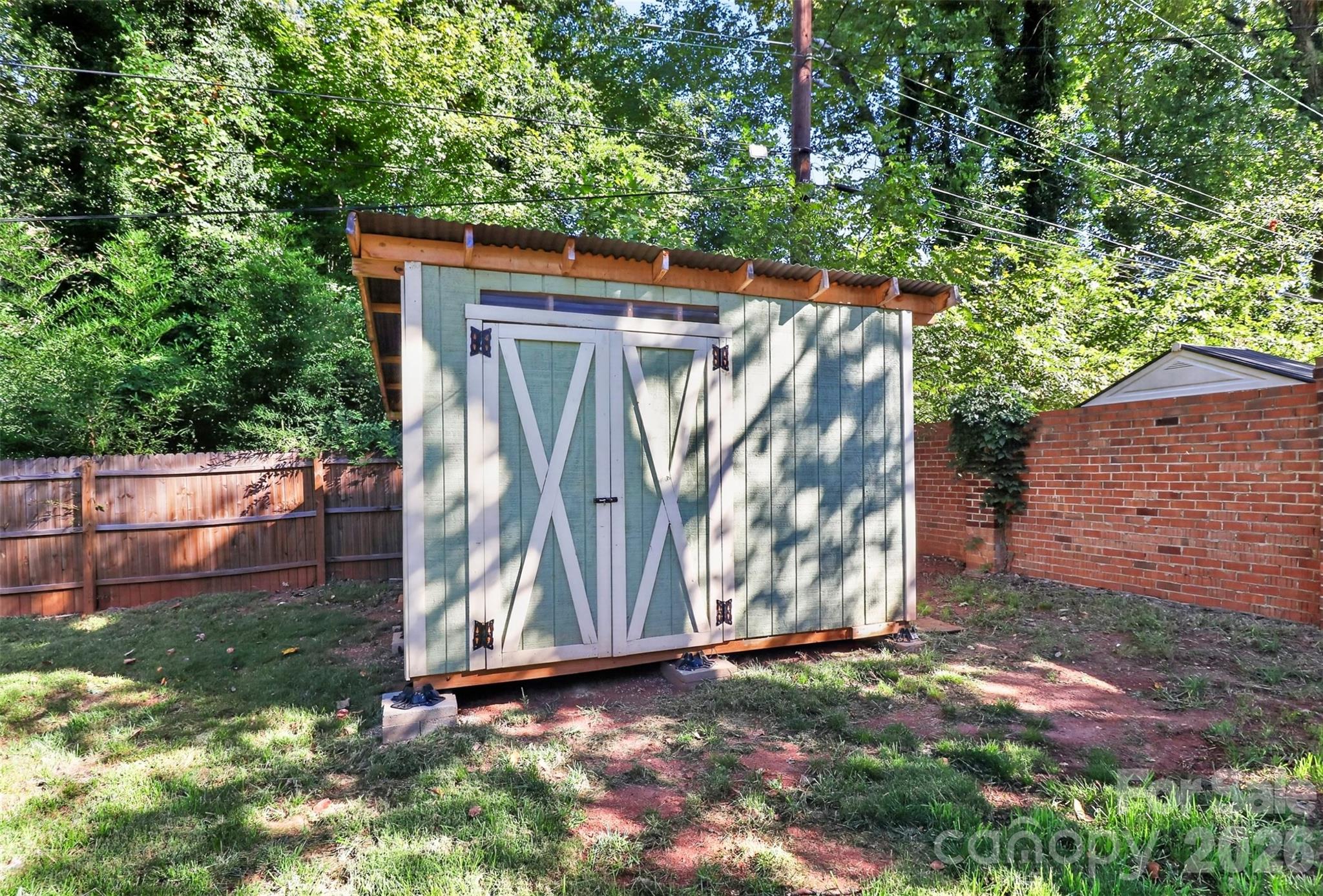 2736 Royston Road Property Photo 37