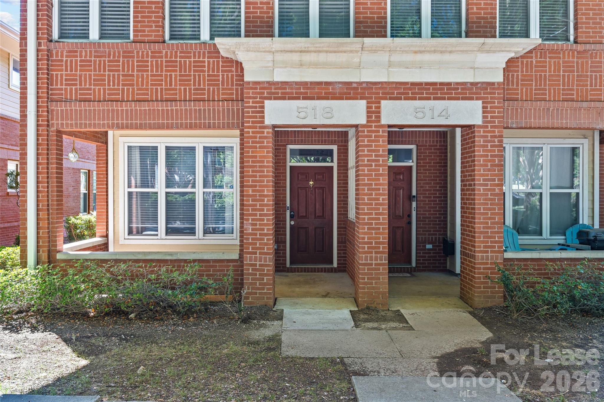 518 E 9th Street Property Photo 3