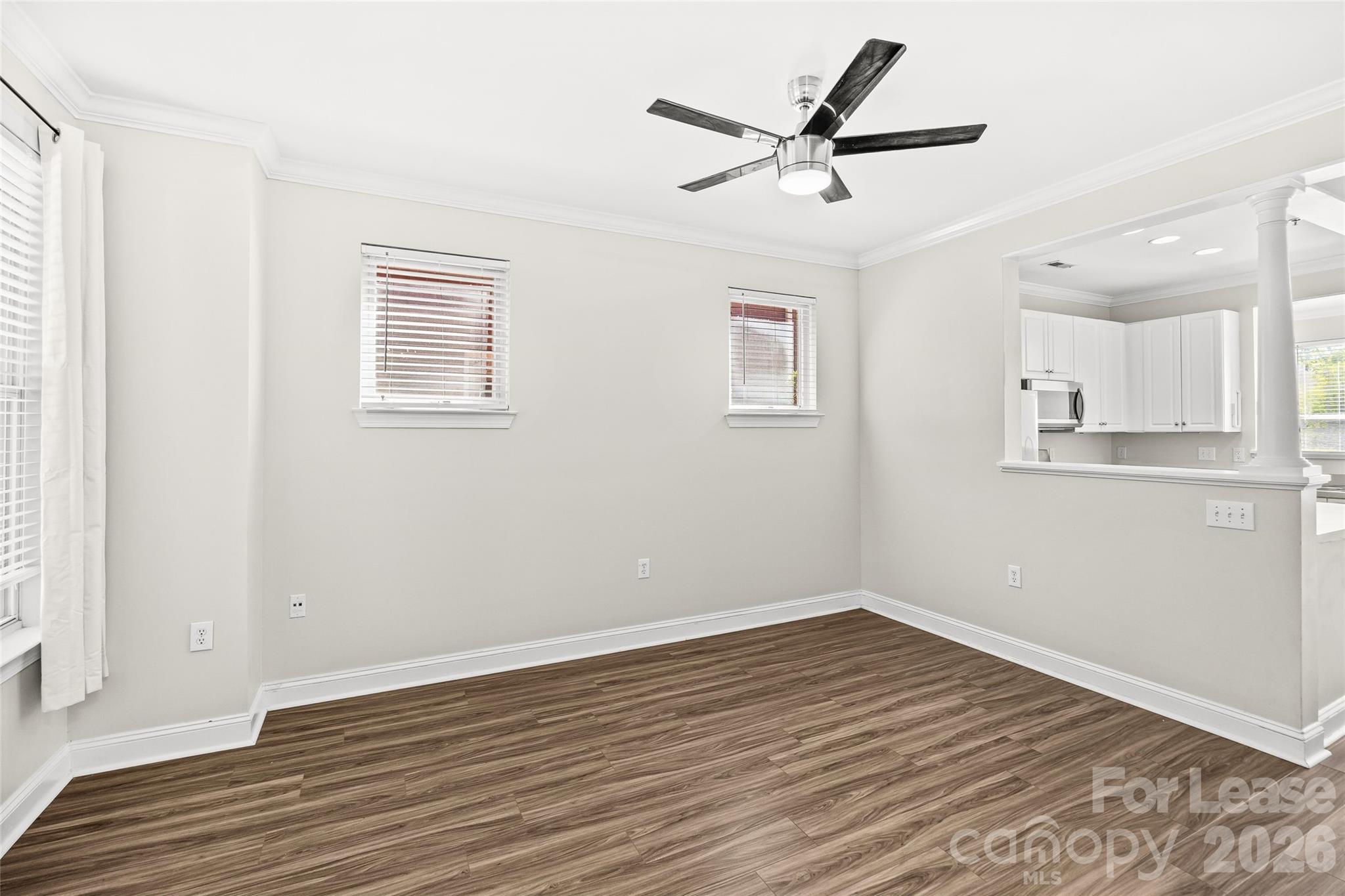 518 E 9th Street Property Photo 5