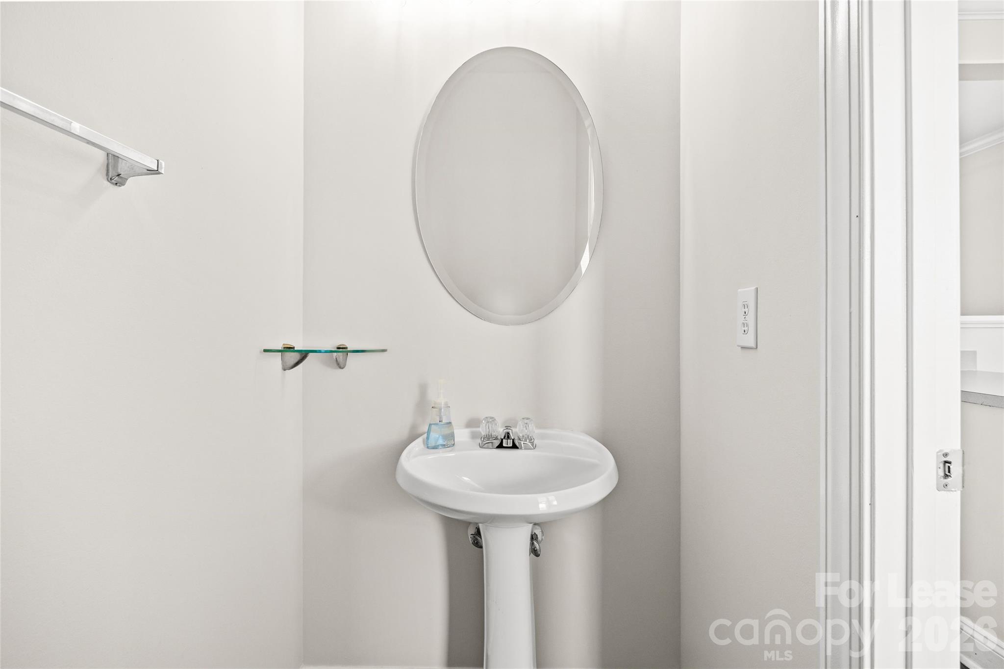 518 E 9th Street Property Photo 15