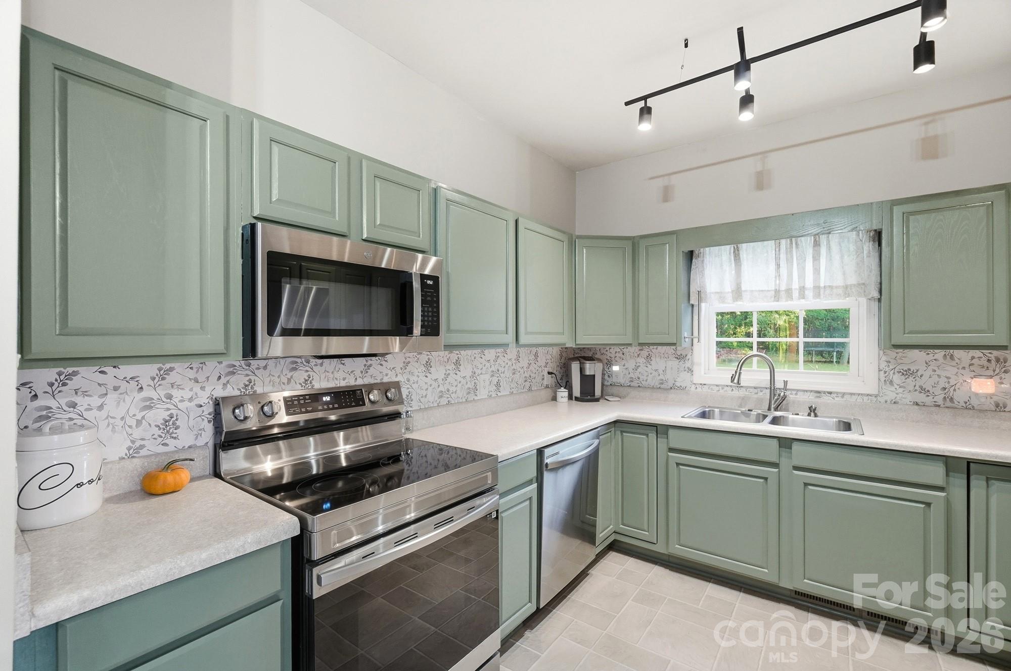 2070 Smith Ford Road Property Photo 19