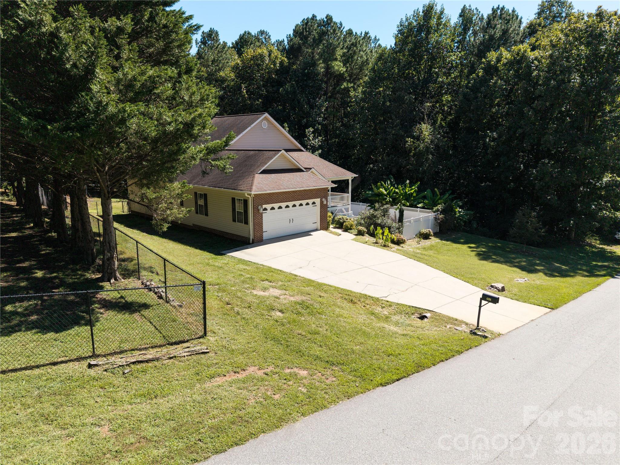 6391 Cathedral Drive Property Photo 7