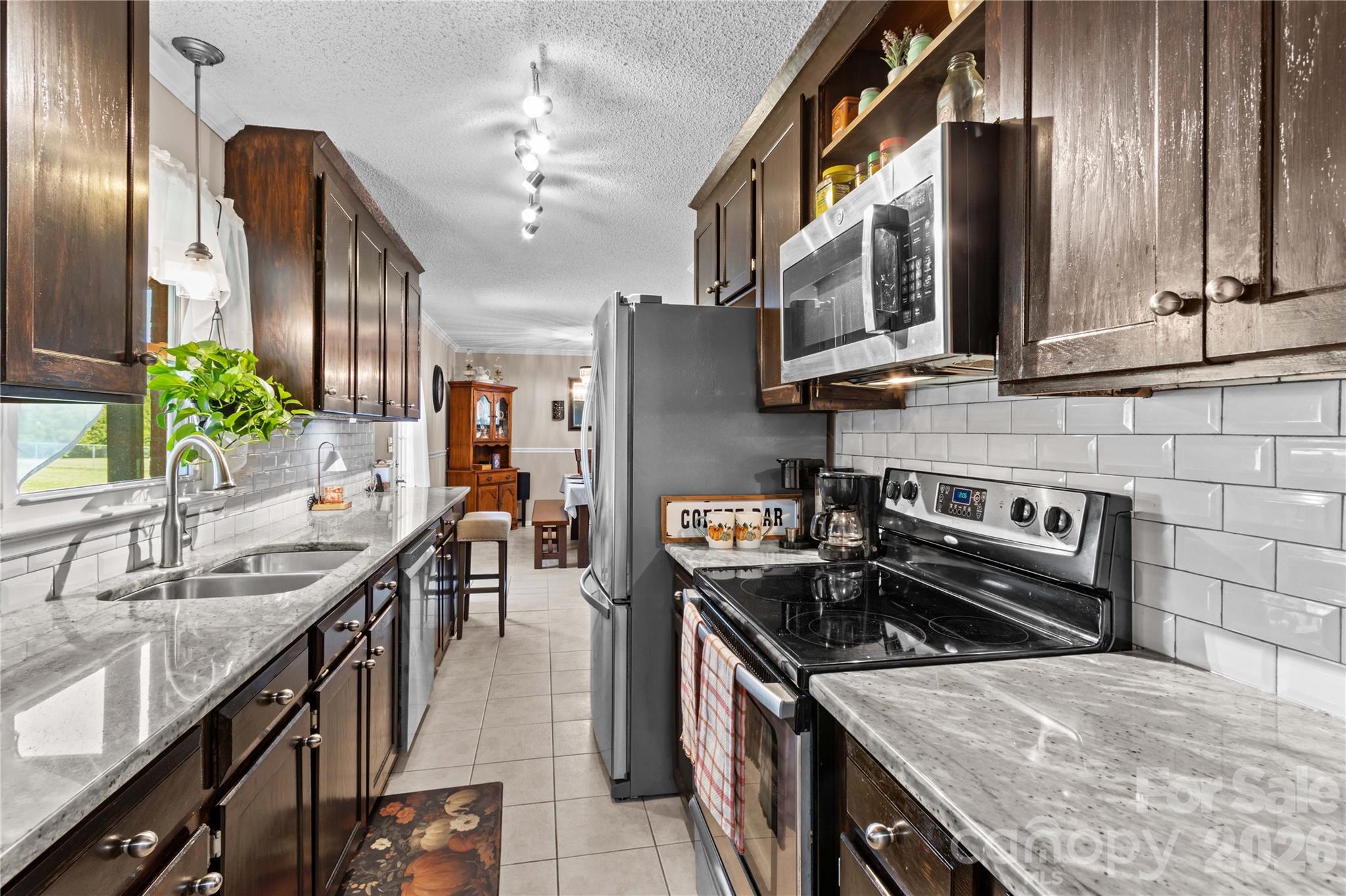 186 Antler Drive Property Photo 10