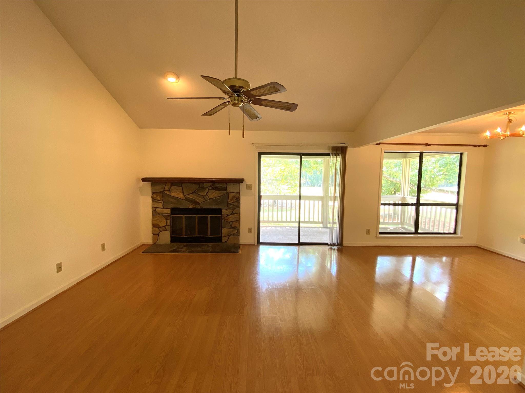 7962 Greenside Court Property Photo 3